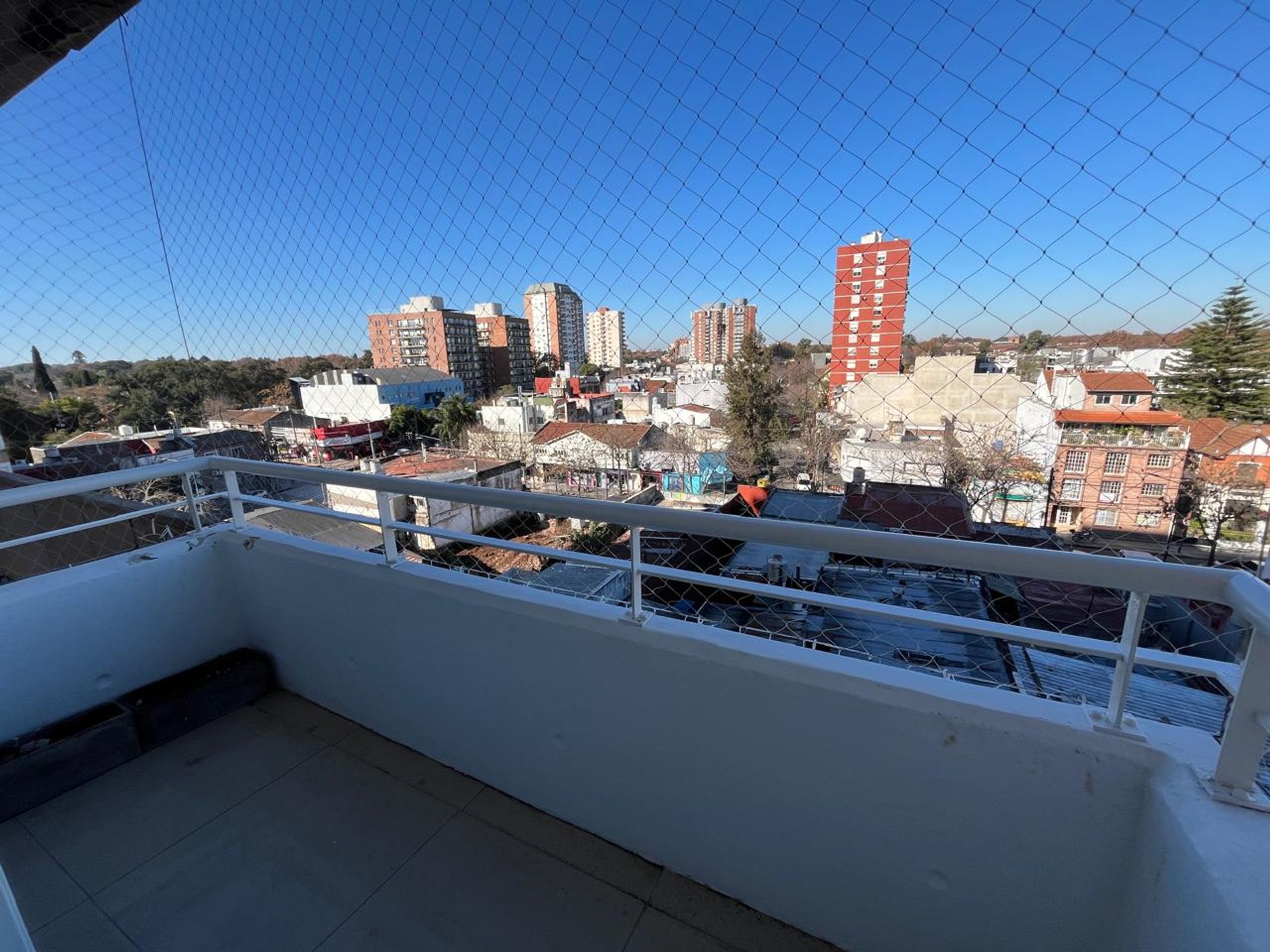 Alquiler Monoambiente En Beccar Con Balcon/Cochera