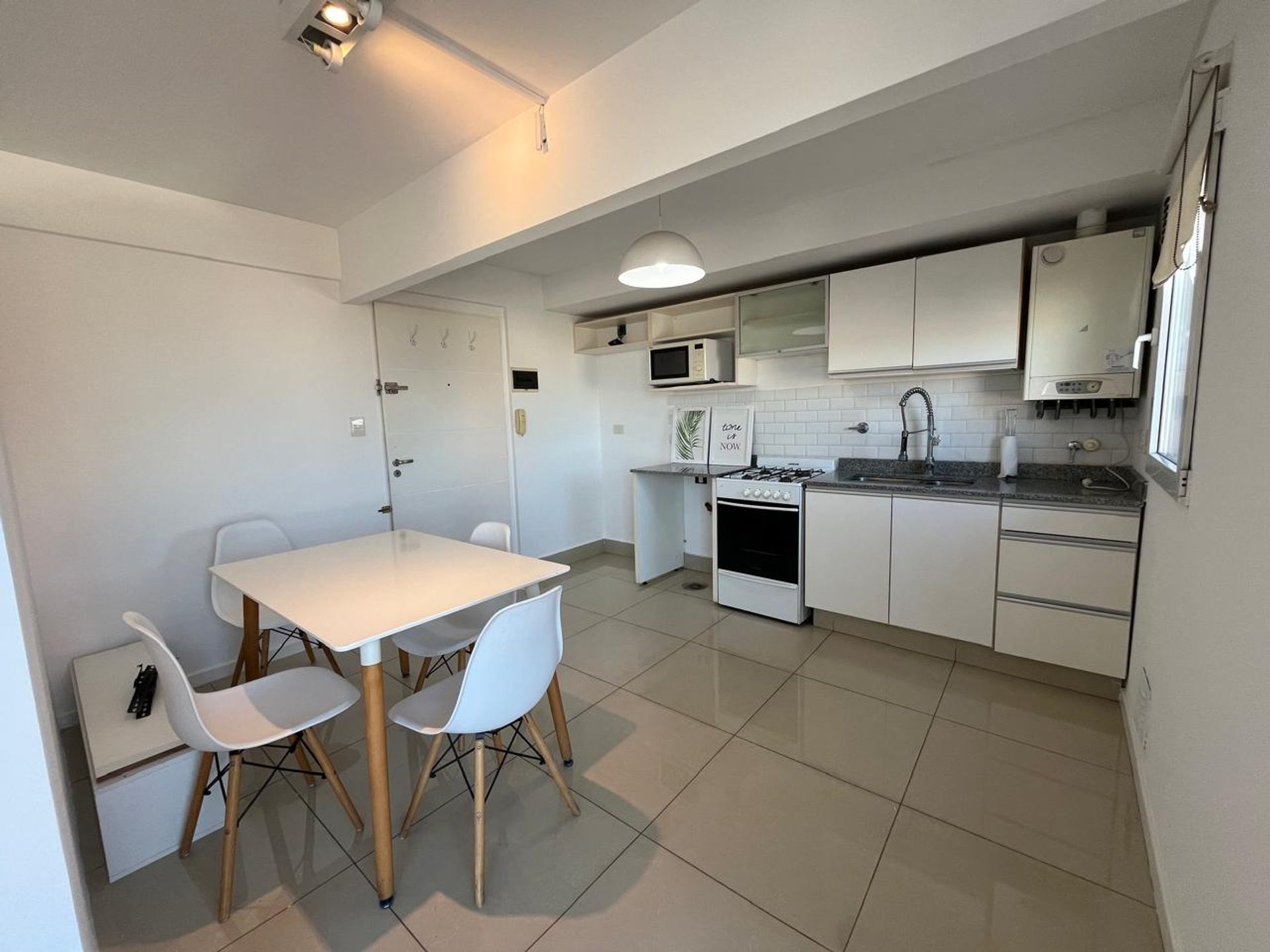 Alquiler Monoambiente En Beccar Con Balcon/Cochera