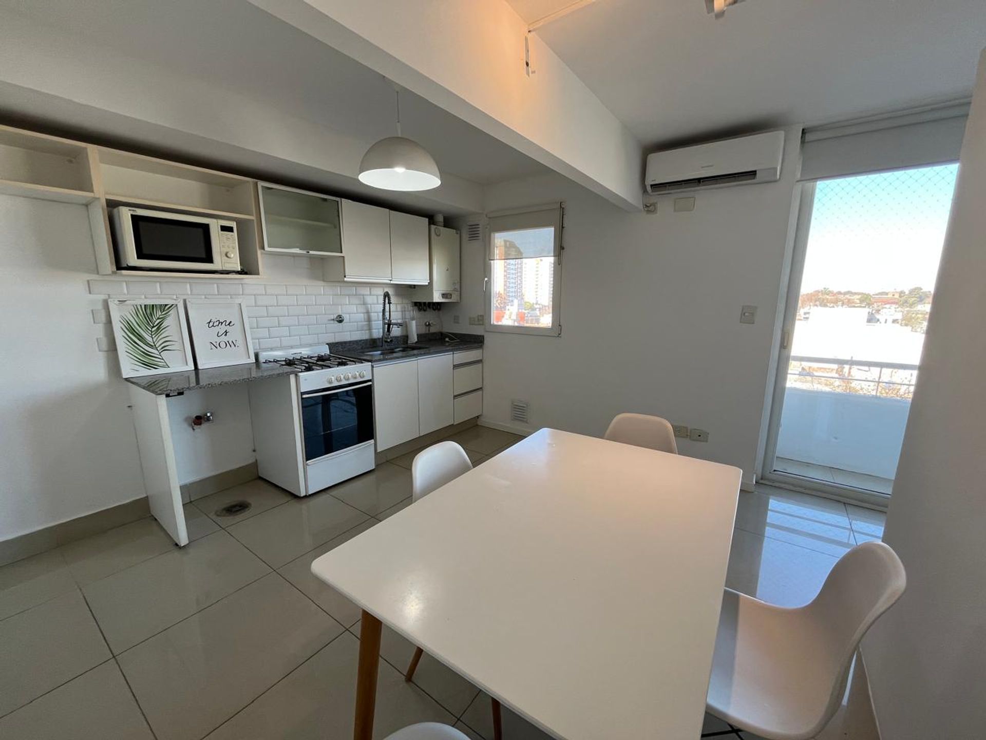 Alquiler Monoambiente En Beccar Con Balcon/Cochera