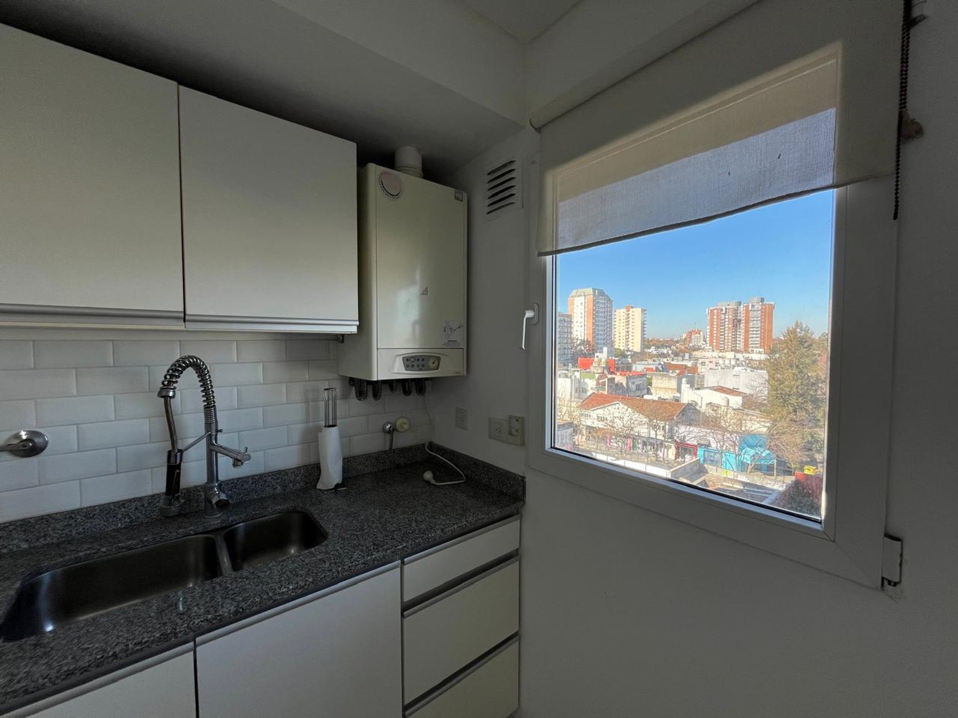 Alquiler Monoambiente En Beccar Con Balcon/Cochera
