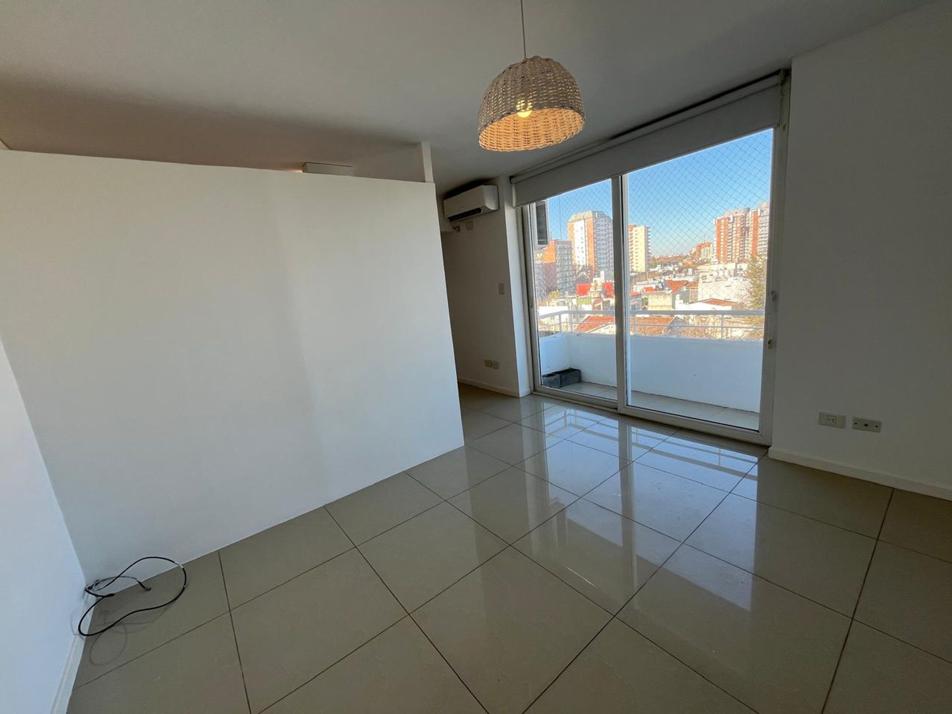 Alquiler Monoambiente En Beccar Con Balcon/Cochera