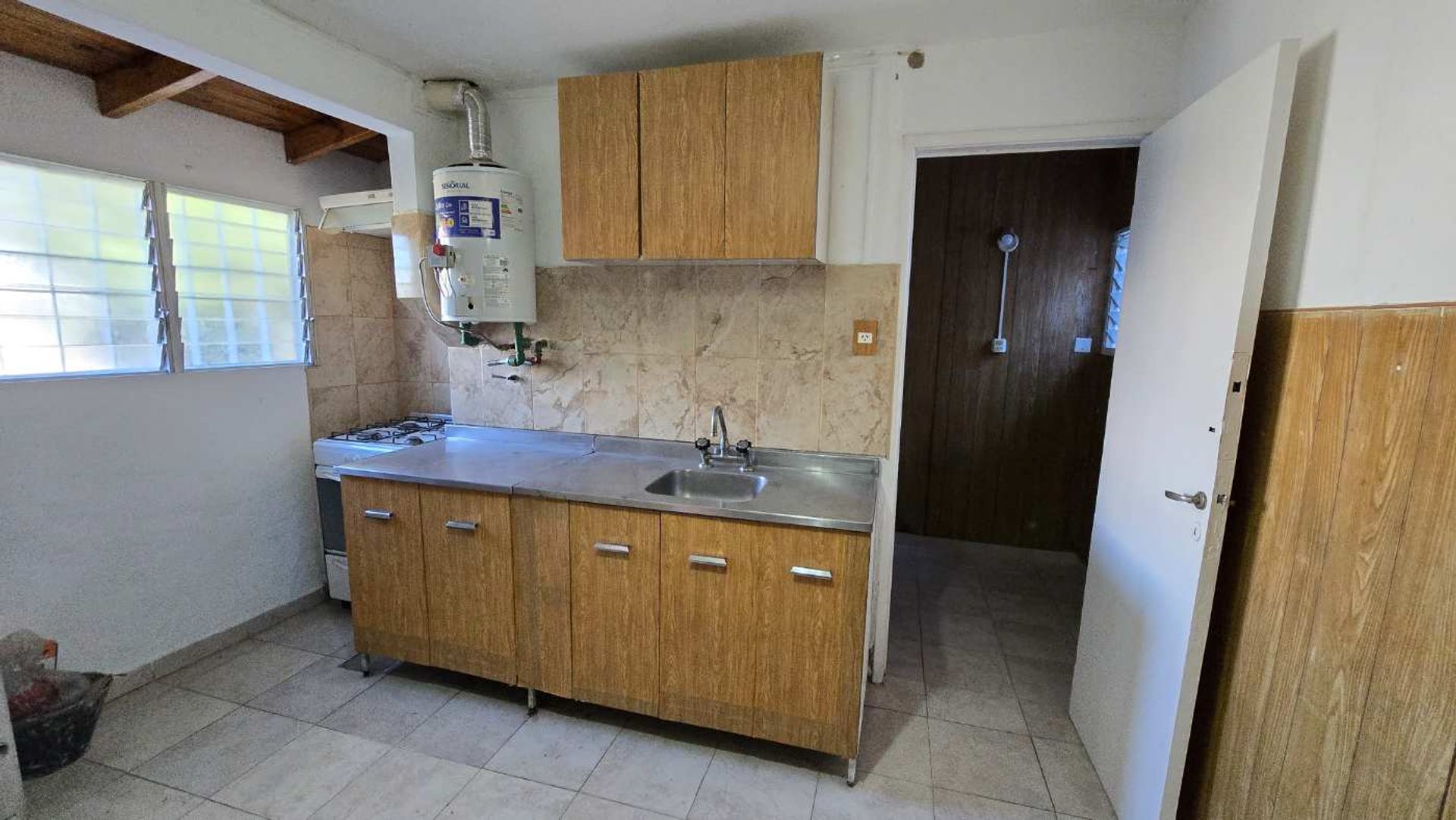 Alquiler PH 2 ambientes 27m2, Villa Adelina