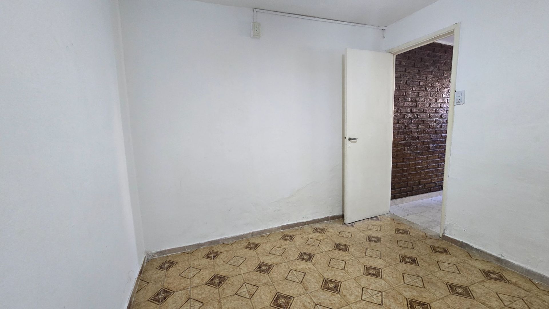 Alquiler PH 2 ambientes 27m2, Villa Adelina