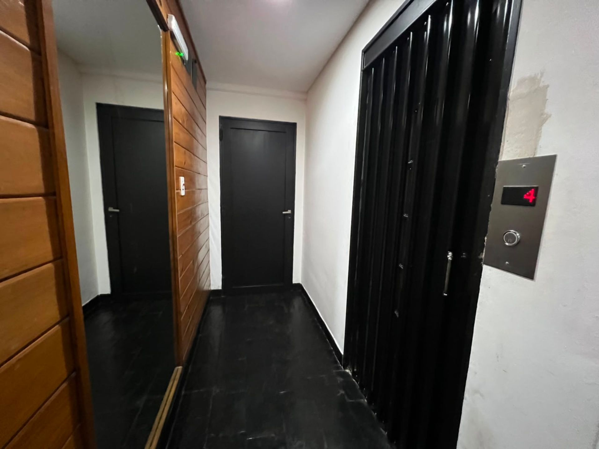 Venta Dpto 2 Amb En Vicente Lopez Cochera Y Balcon