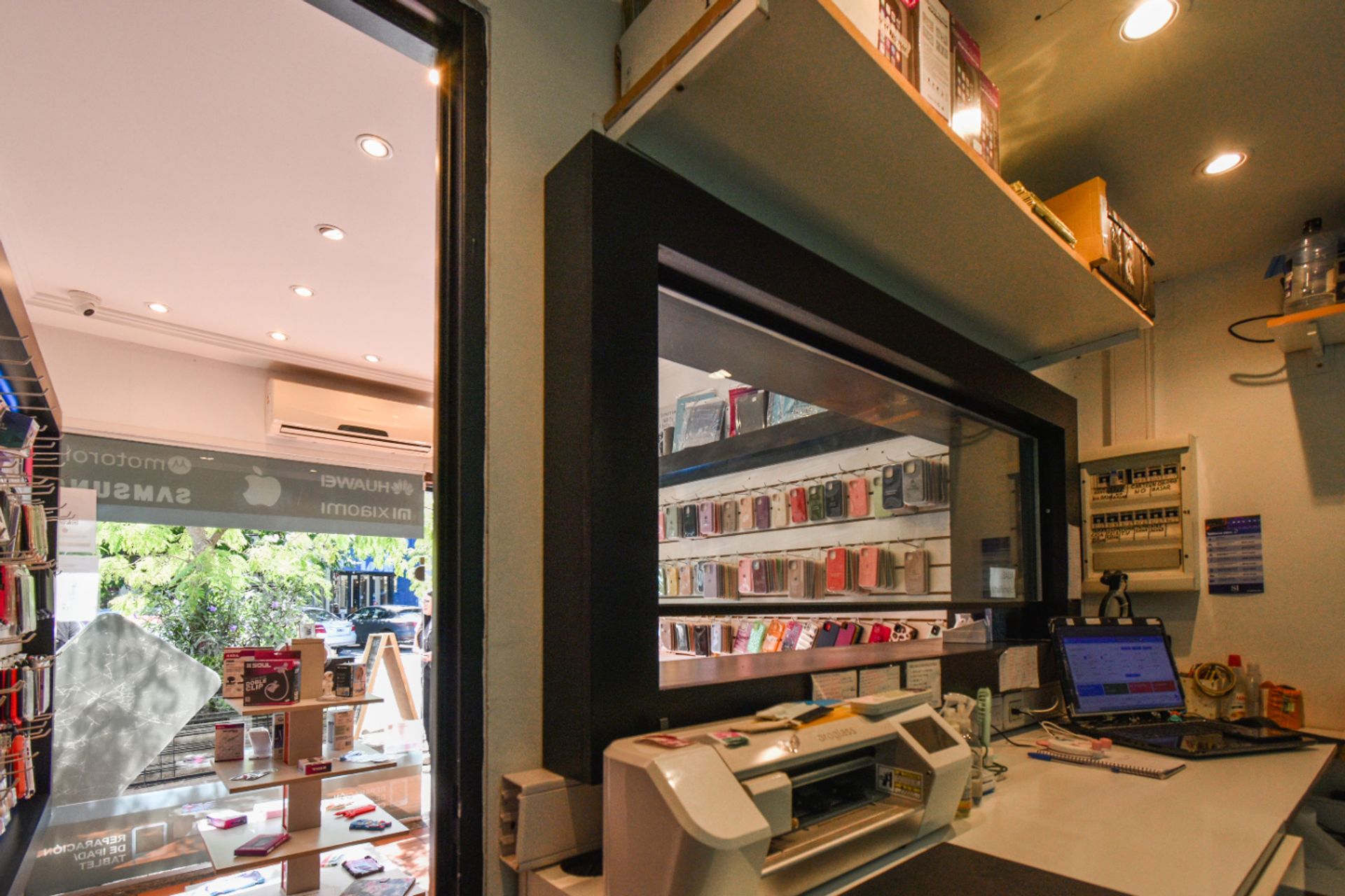 Venta Local Comercial en Las Lomas de San Isidro