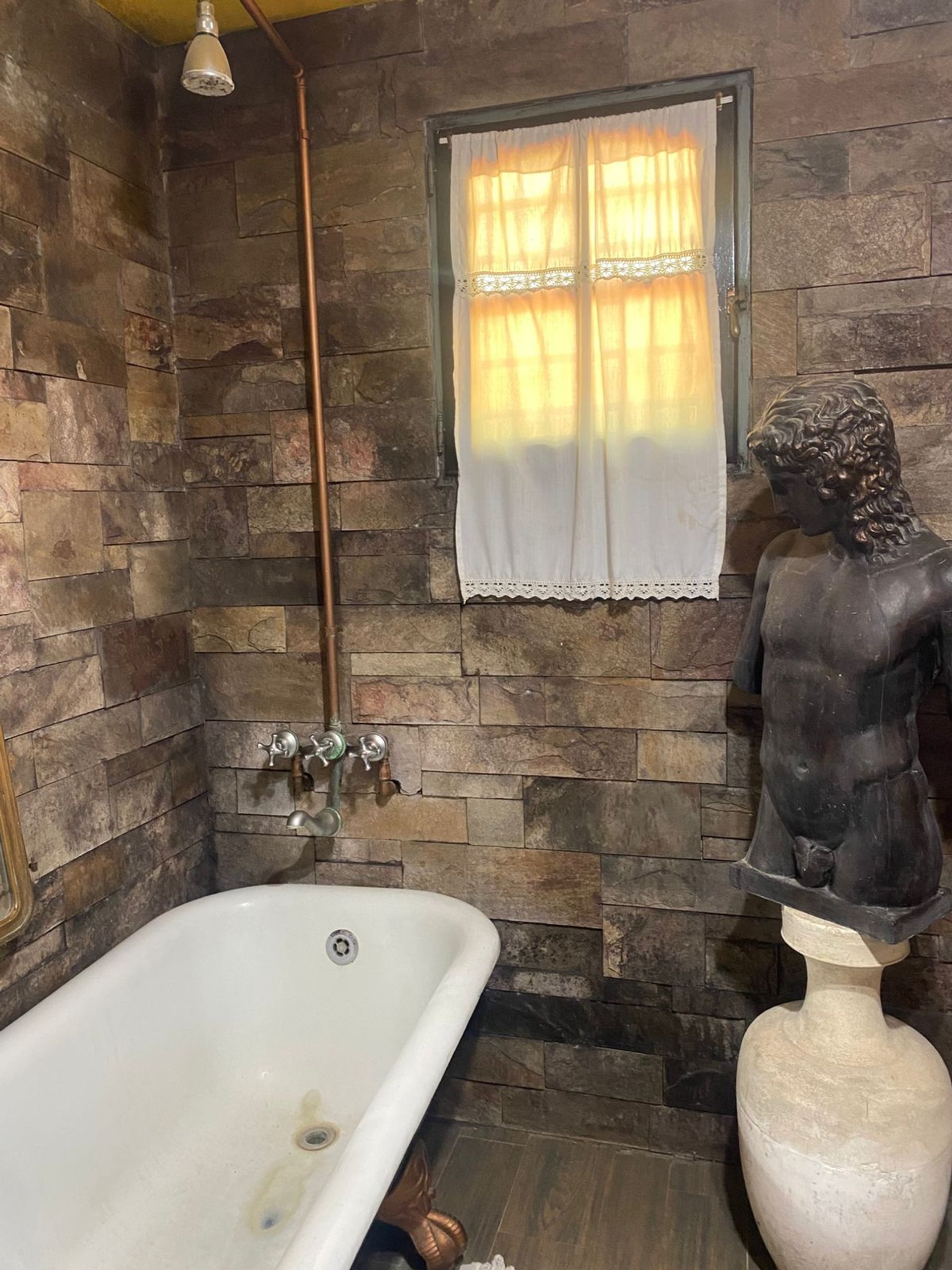 Casa En Venta En Don Torcuto 5 Ambientes