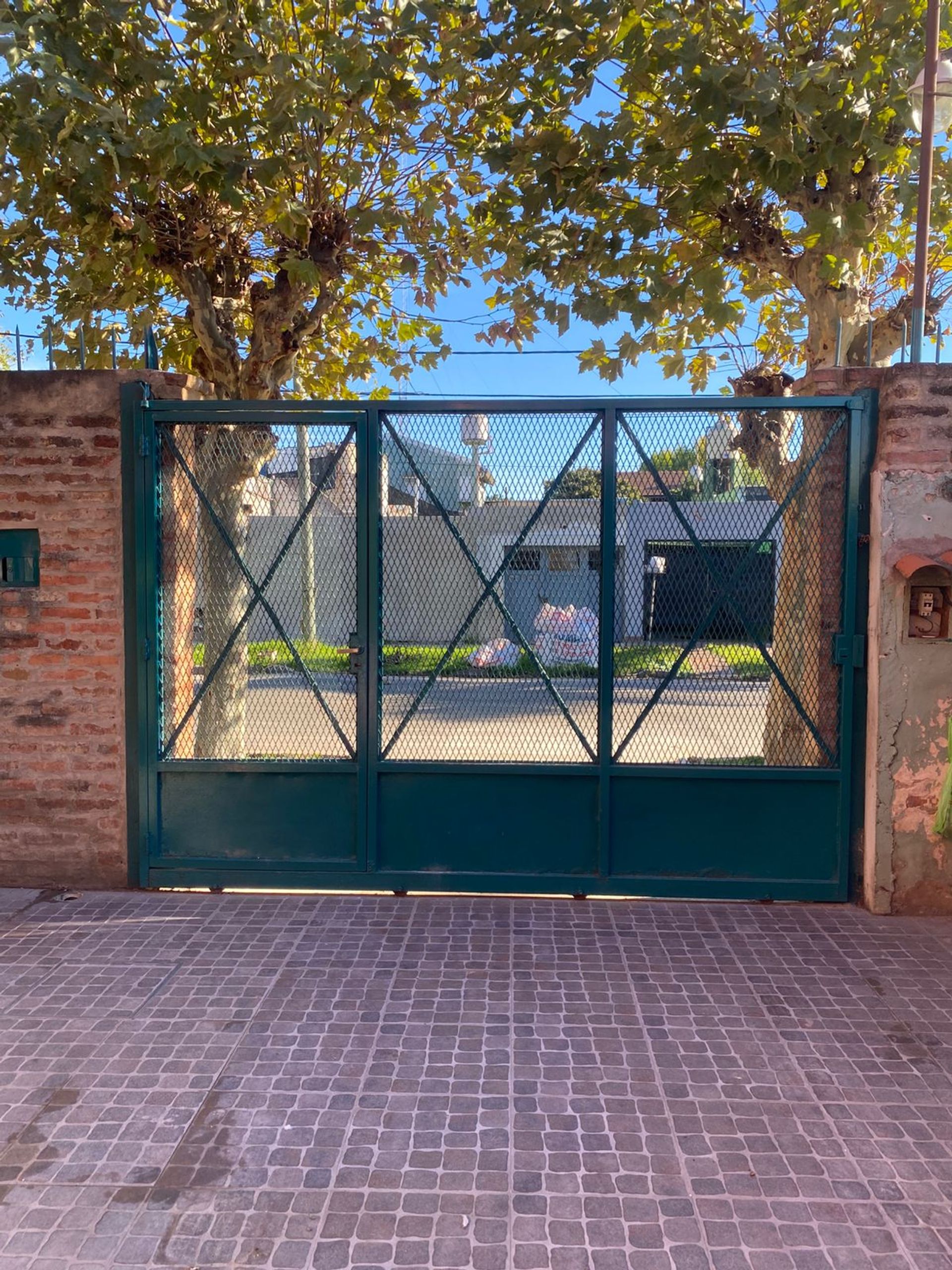 Casa En Venta En Don Torcuto 5 Ambientes