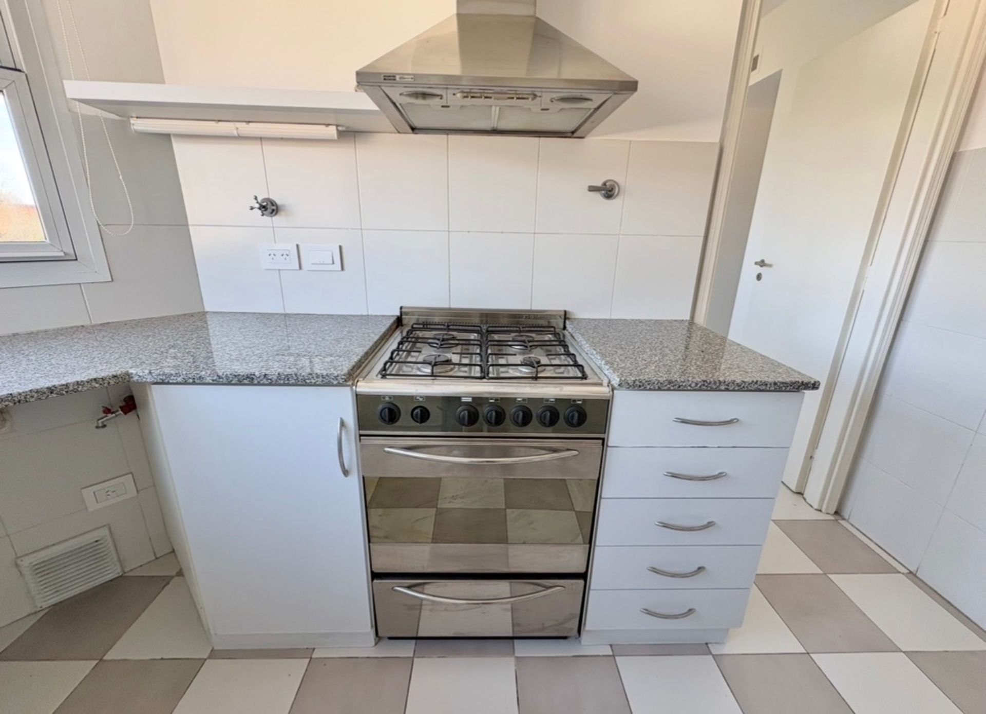 alq dormie 3 ambientes + depend 2 cocheras al rio