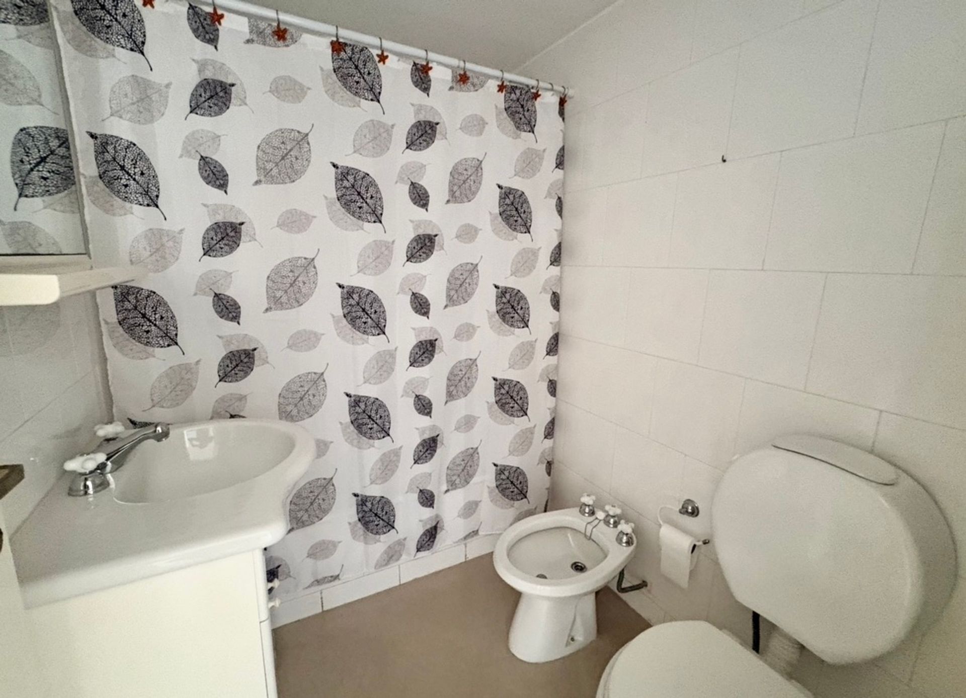 alq dormie 3 ambientes + depend 2 cocheras al rio