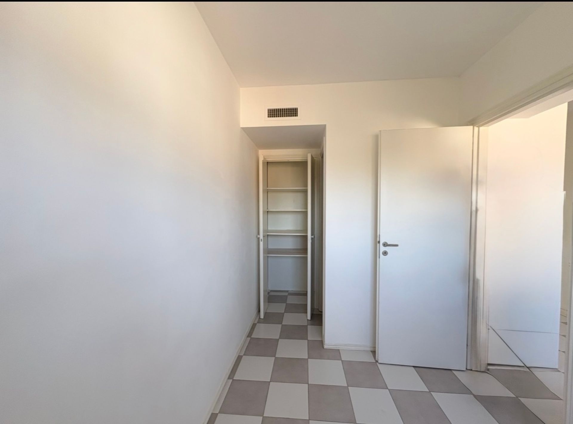 alq dormie 3 ambientes + depend 2 cocheras al rio