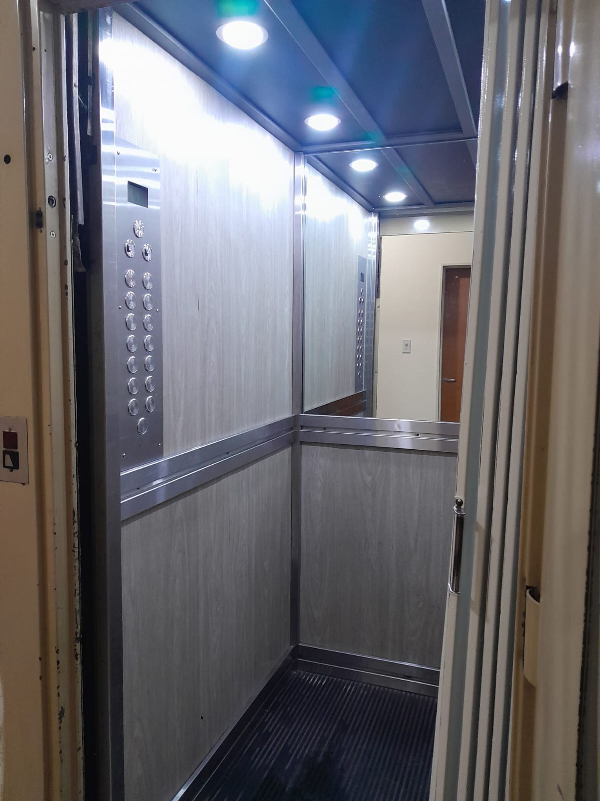Venta Dpto Tres Ambientes Vte Lopez