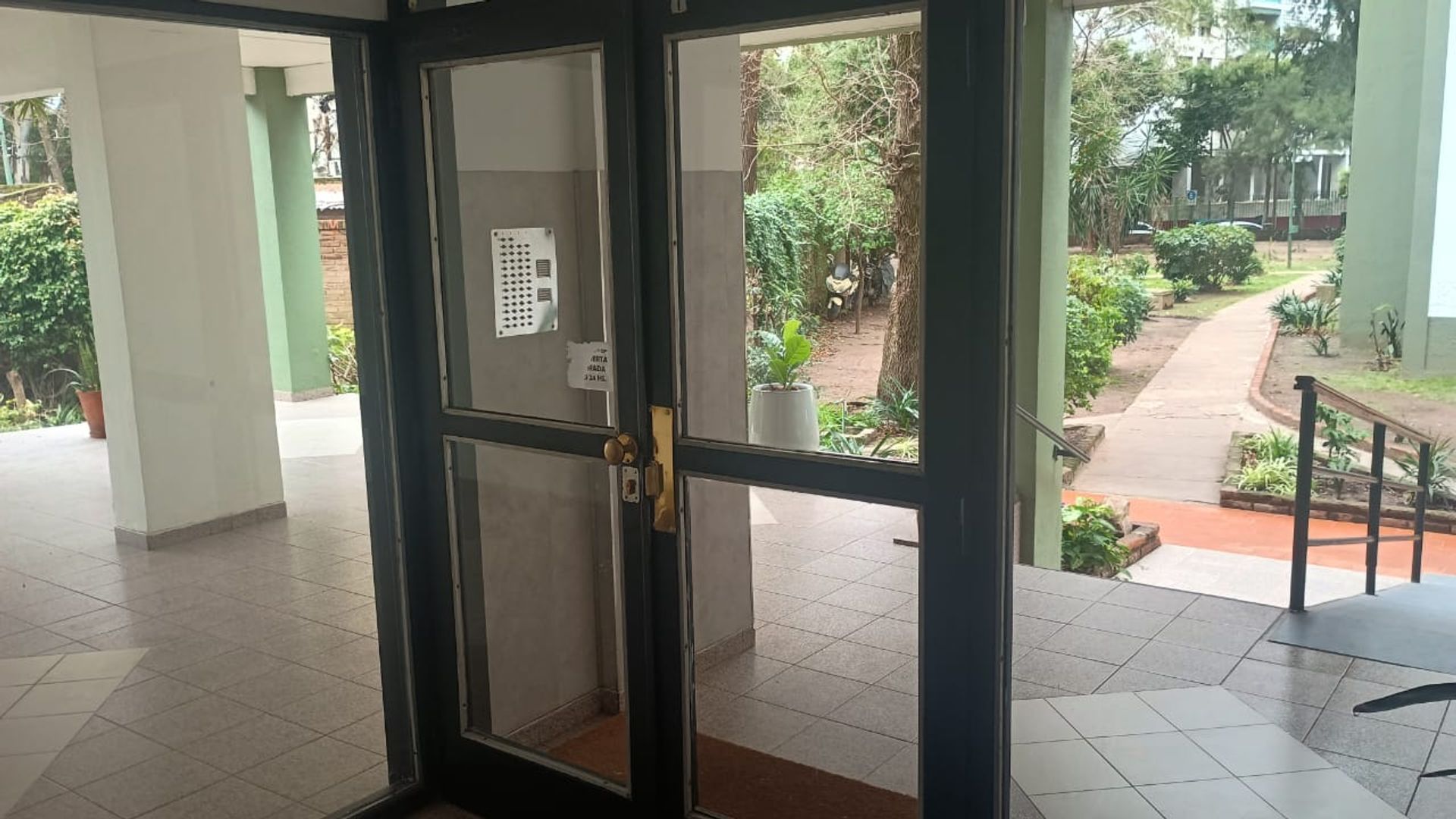 Venta Dpto Tres Ambientes Vte Lopez