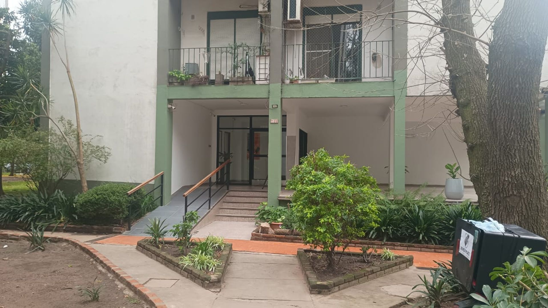 Venta Dpto Tres Ambientes Vte Lopez