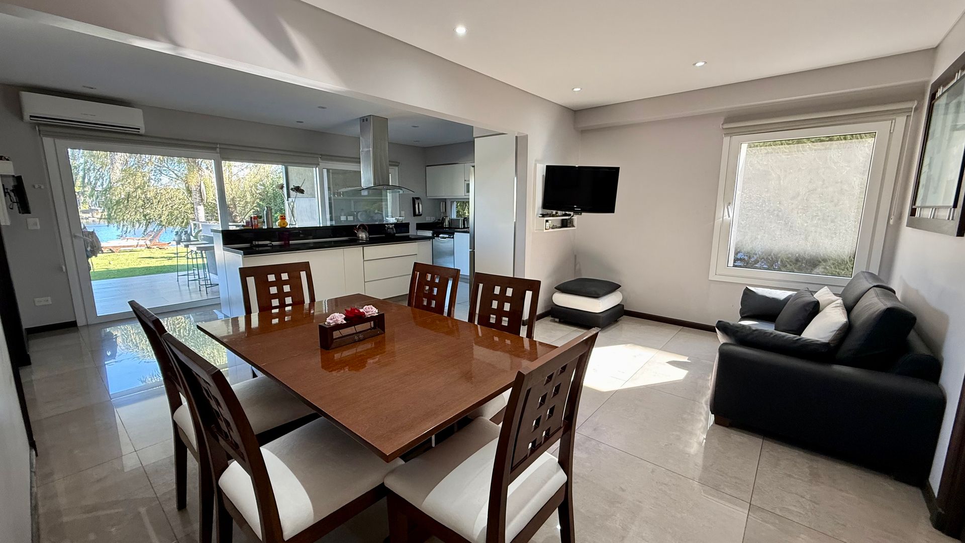 Venta Casa 7 Amb A La Laguna Nordelta Alisos