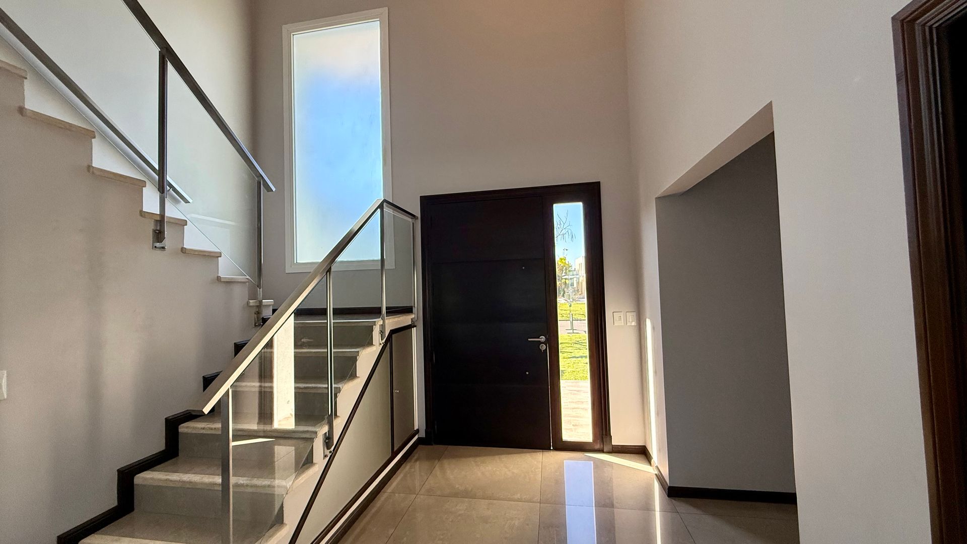 Venta Casa 7 Amb A La Laguna Nordelta Alisos