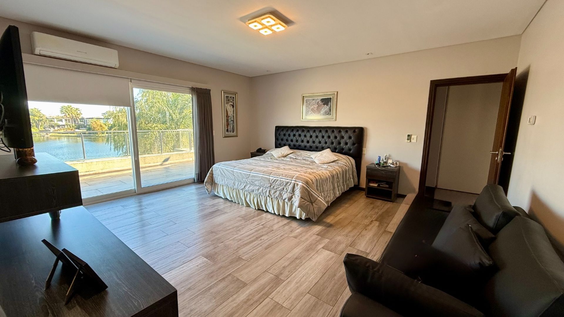 Venta Casa 7 Amb A La Laguna Nordelta Alisos