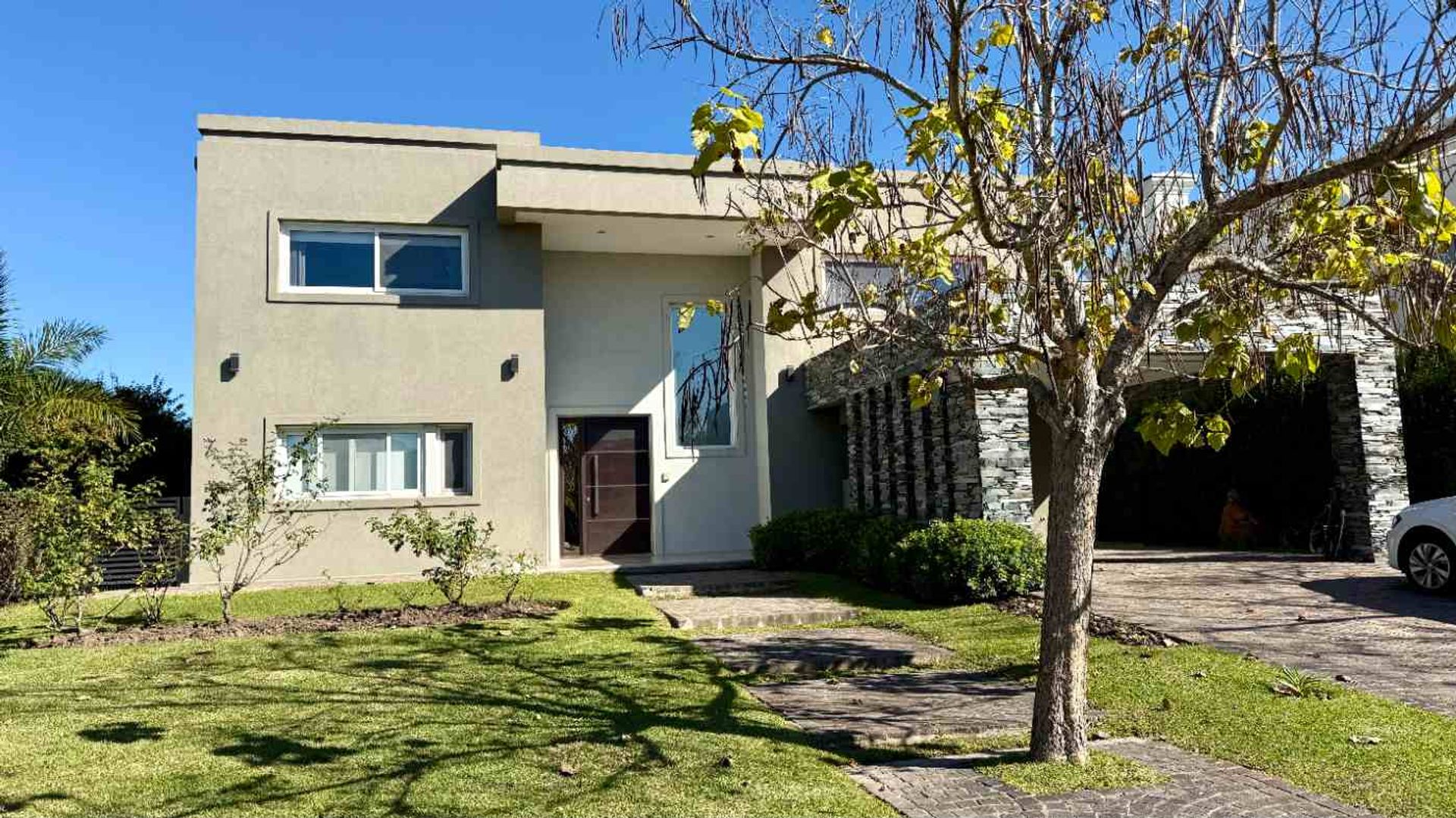 Venta Casa 7 Amb A La Laguna Nordelta Alisos