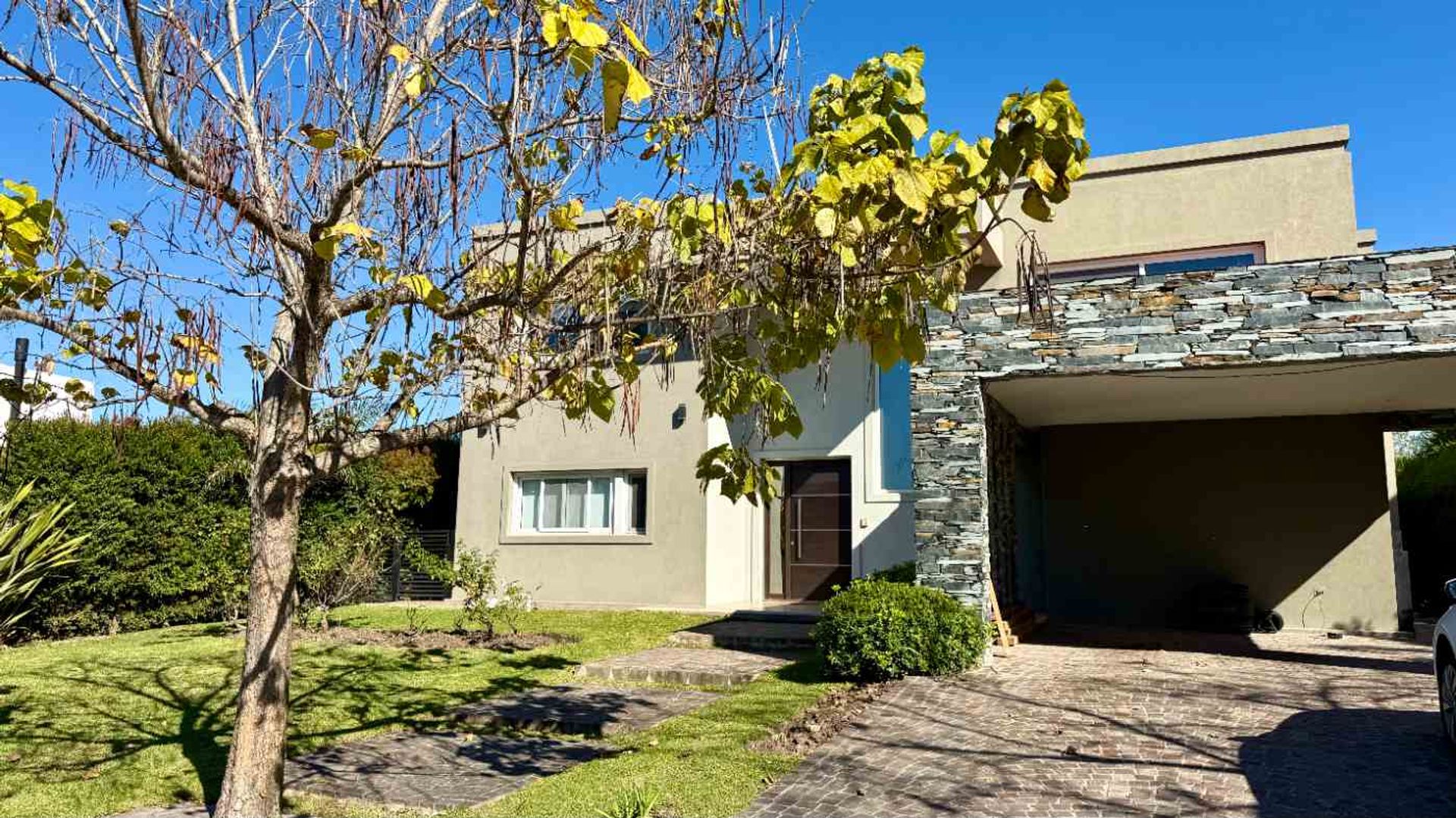 Venta Casa 7 Amb A La Laguna Nordelta Alisos