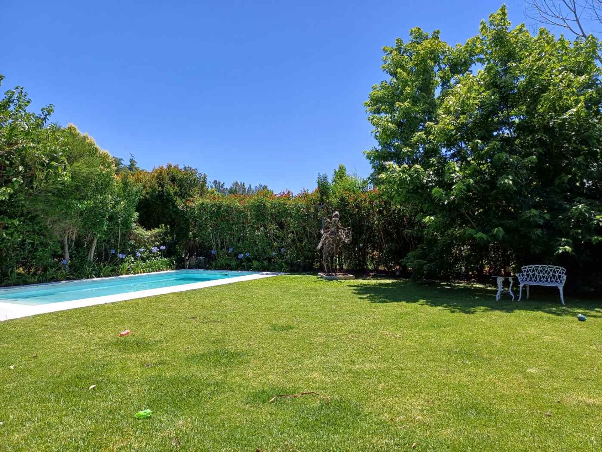Venta casa moderna en Barrio Laguna del Sol, Tigre