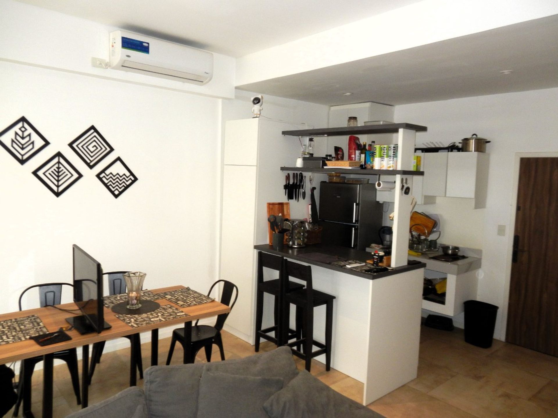 Venta 1 amb. dividido apto prof. 52m2/cochera fija