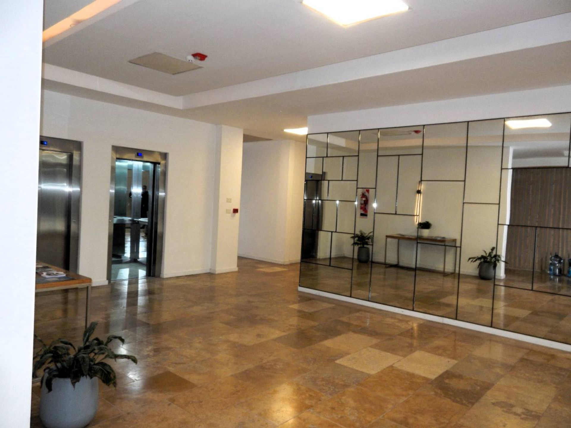 Venta 1 amb. dividido apto prof. 52m2/cochera fija