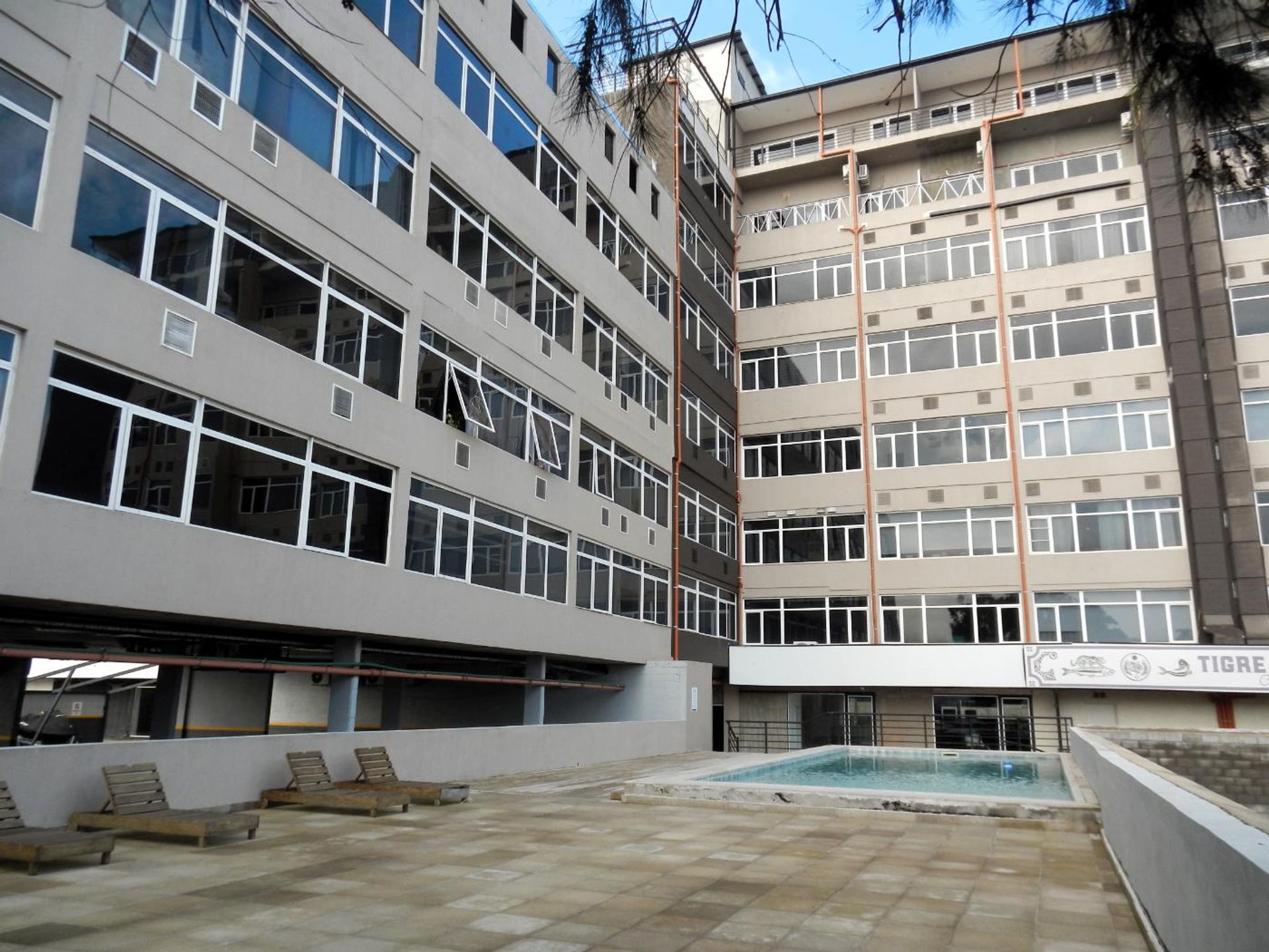 Venta 1 amb. dividido apto prof. 52m2/cochera fija