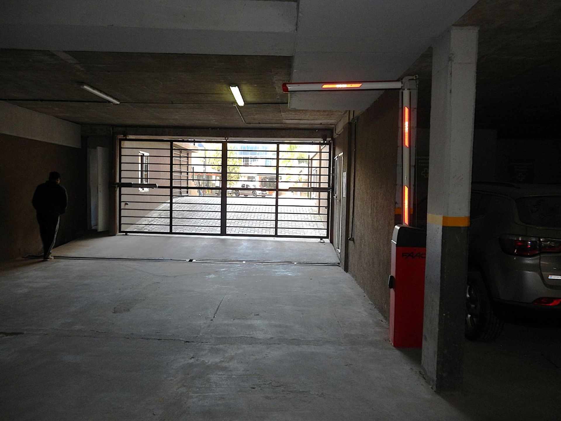 Venta 1 amb. dividido apto prof. 52m2/cochera fija