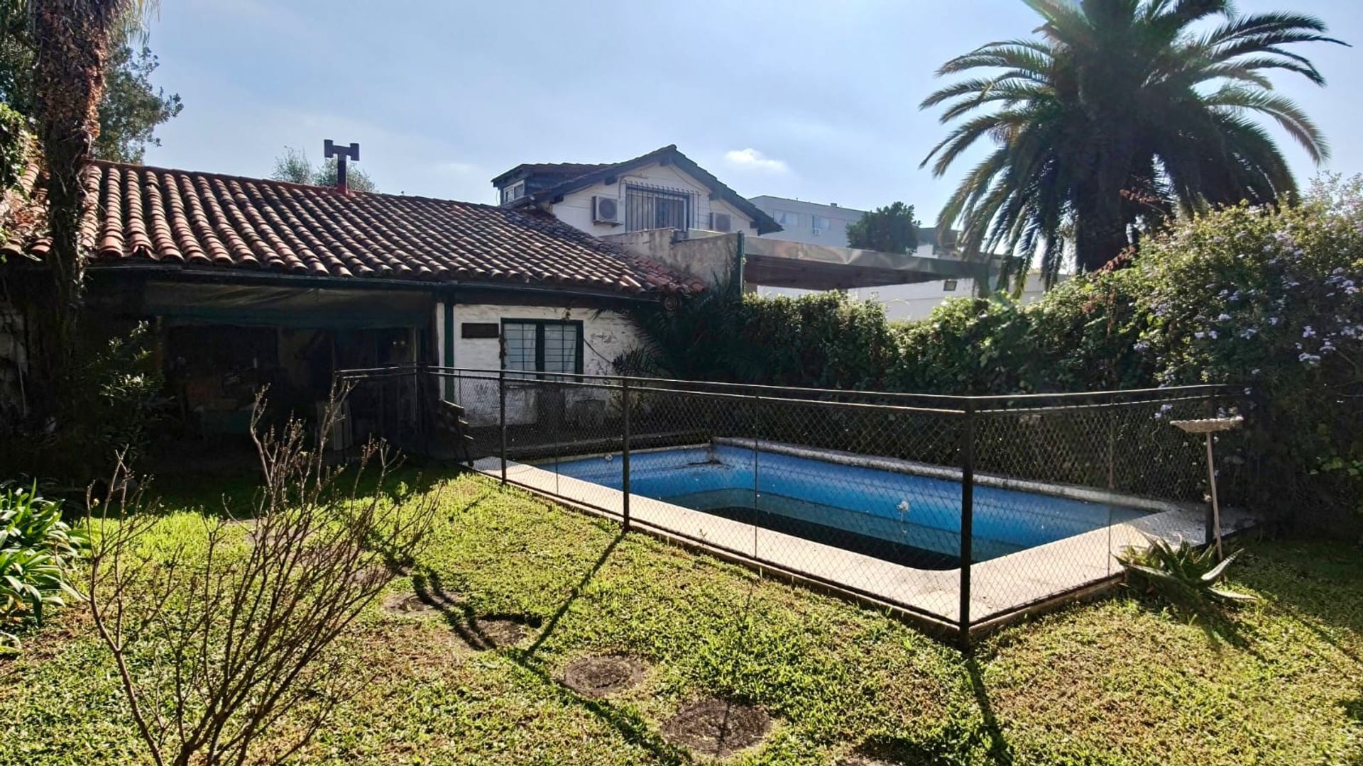 VENTA Florida Casa 380m2 terreno en CUL DE SAC