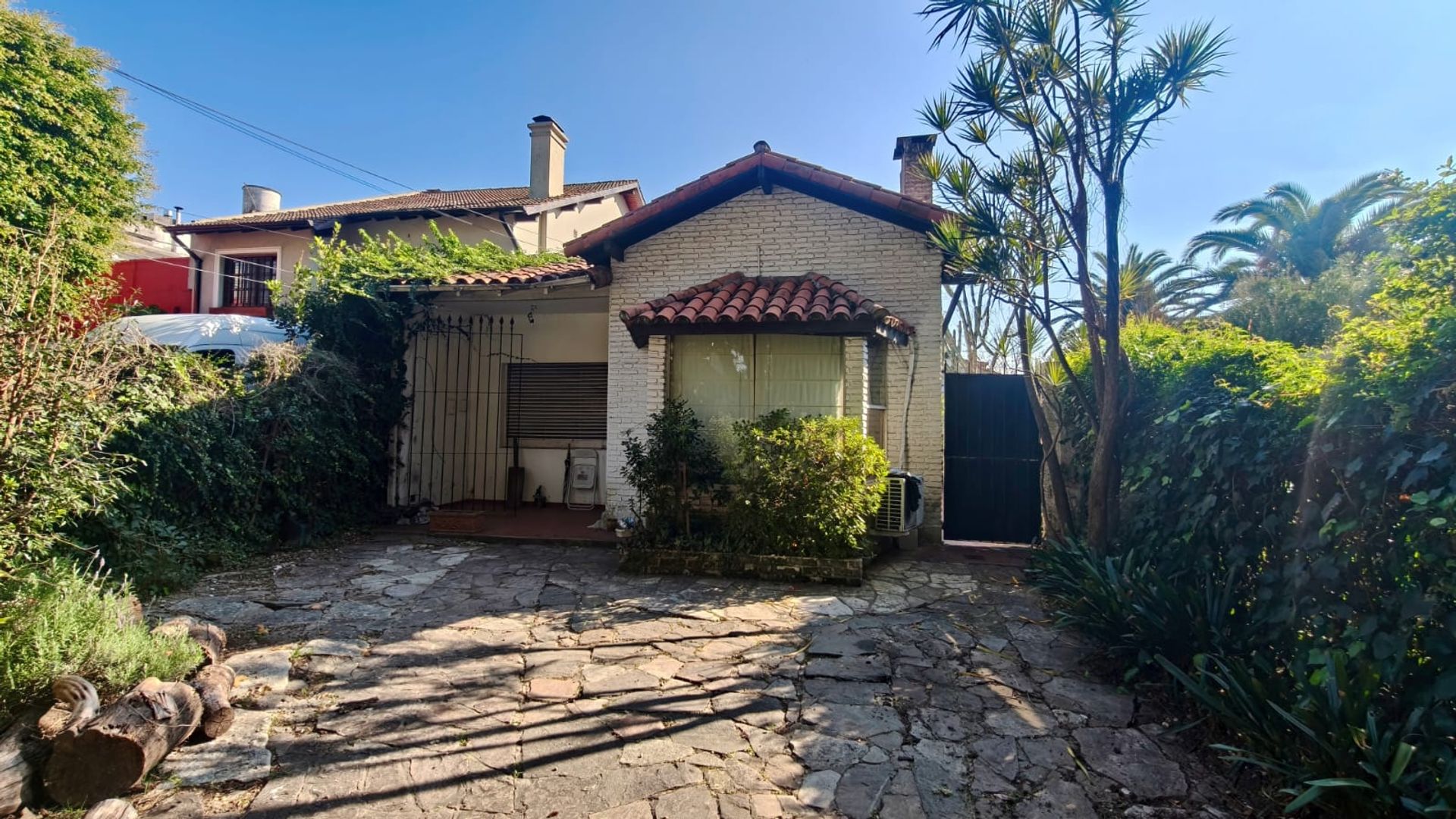 VENTA Florida Casa 380m2 terreno en CUL DE SAC