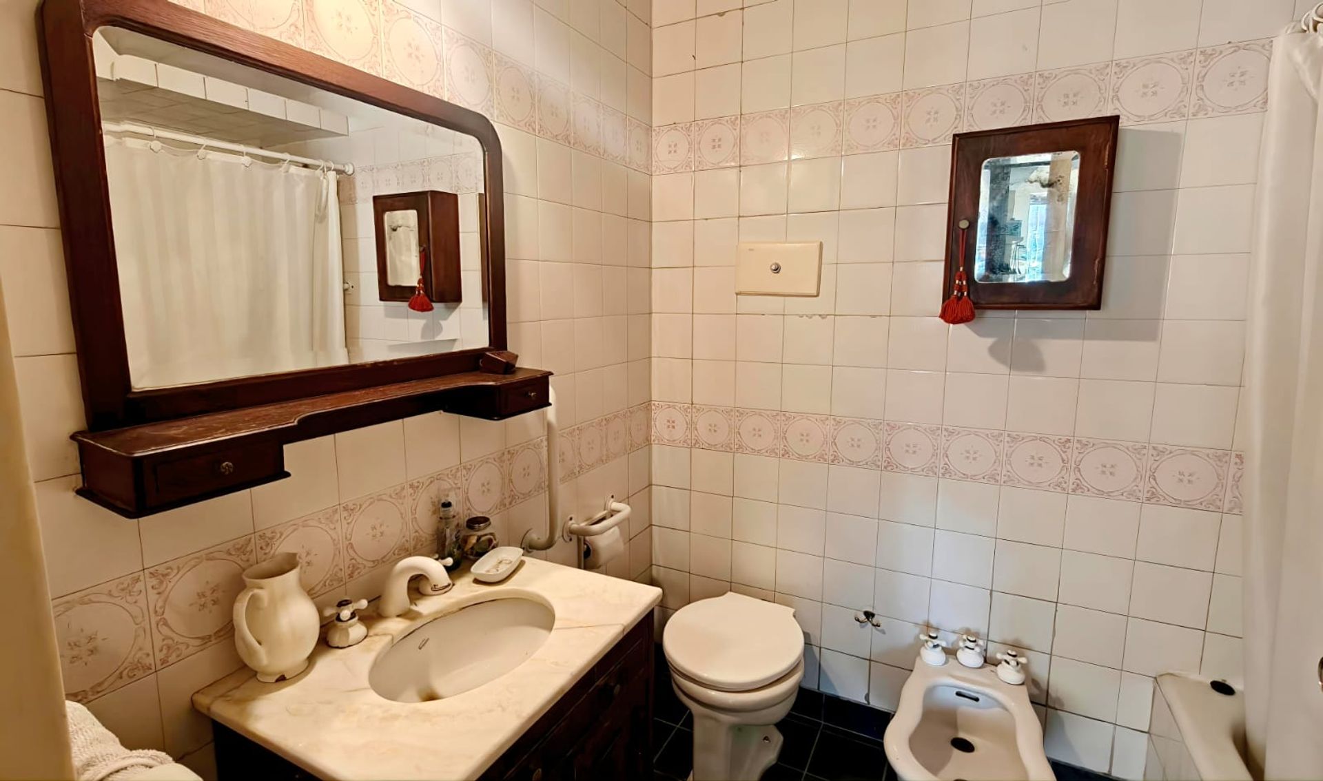 VENTA Florida Casa 380m2 terreno en CUL DE SAC