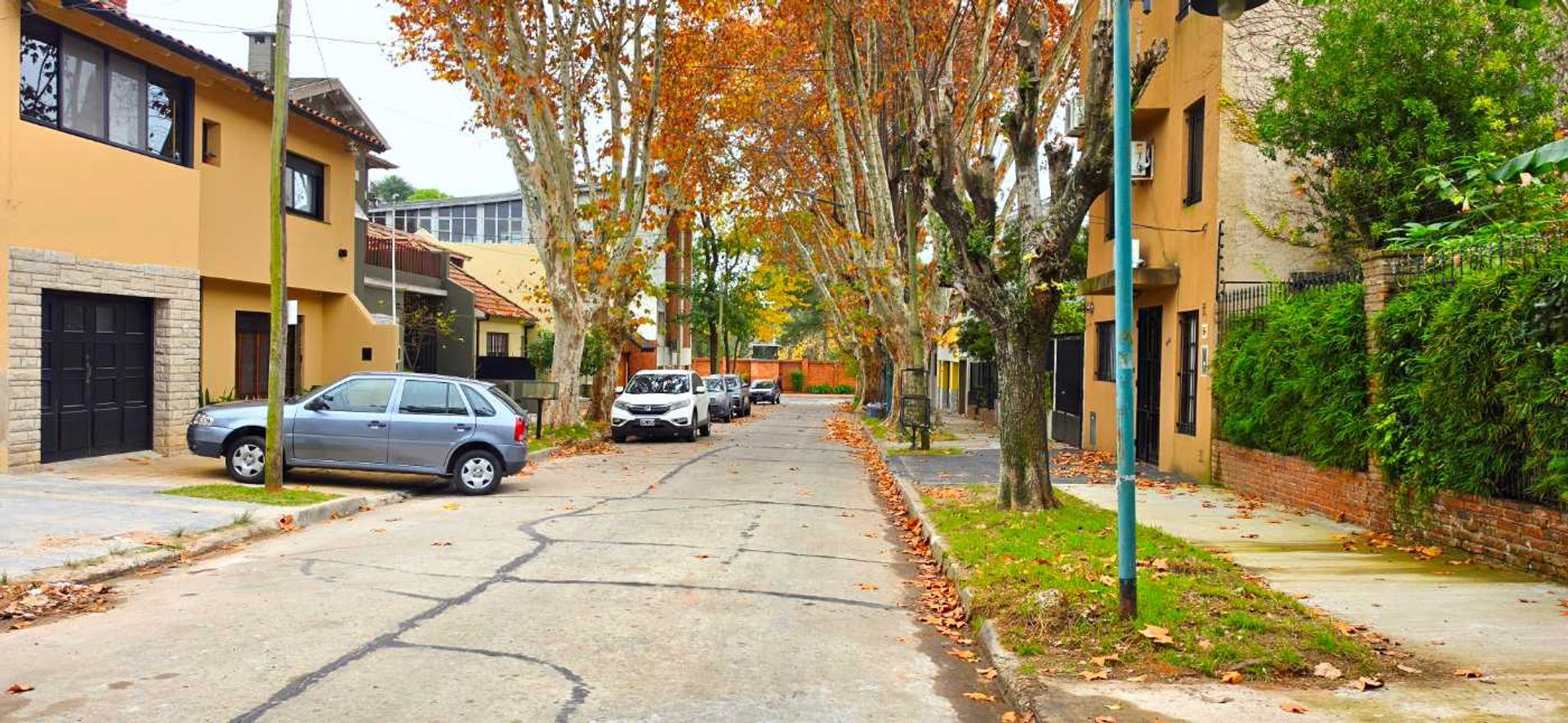 Venta Casa A refaccionar VTE LOPEZ - APTO CREDITO