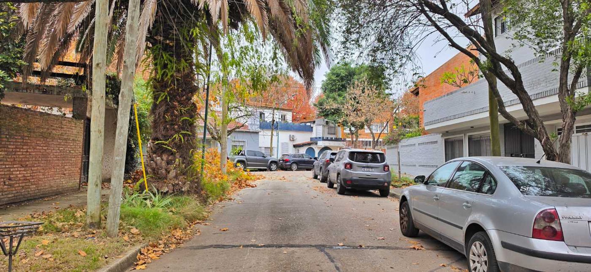 Venta Casa A refaccionar VTE LOPEZ - APTO CREDITO