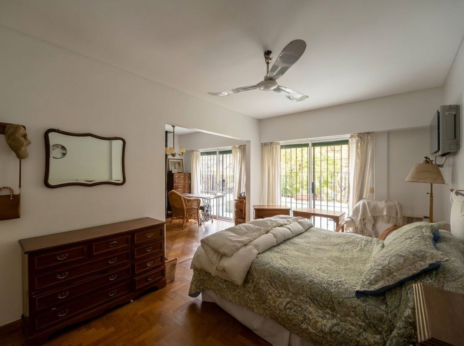 Venta Casa 5 Amb. San Isidro Excelente Estado