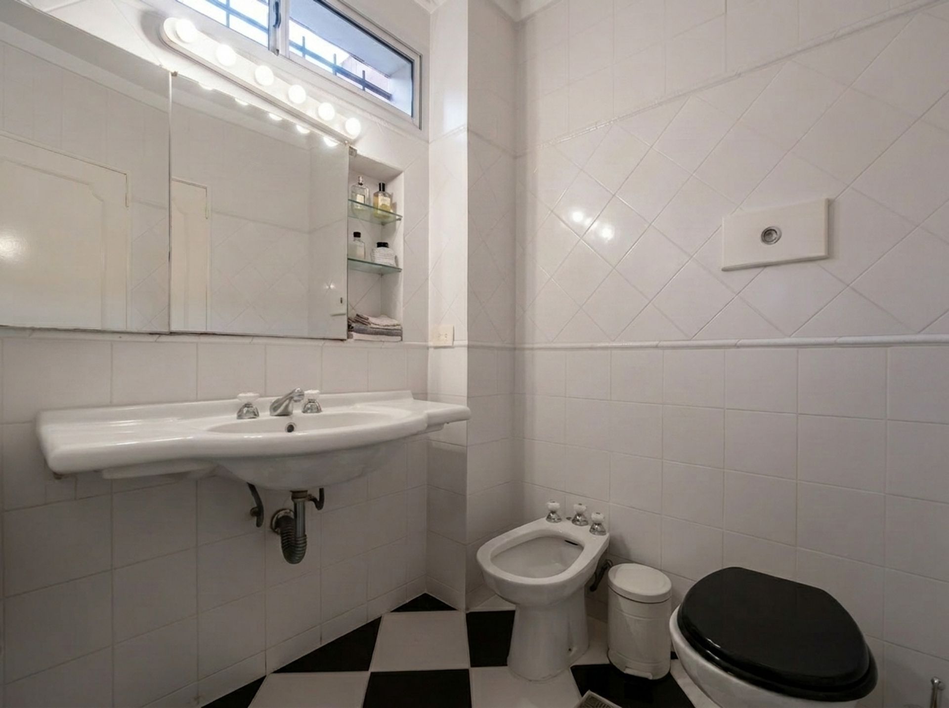 Venta Casa 5 Amb. San Isidro Excelente Estado