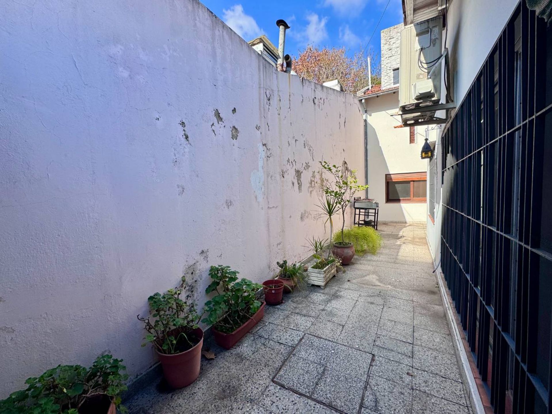 Venta casa 5 amb La Lucila cochera patio dependenc