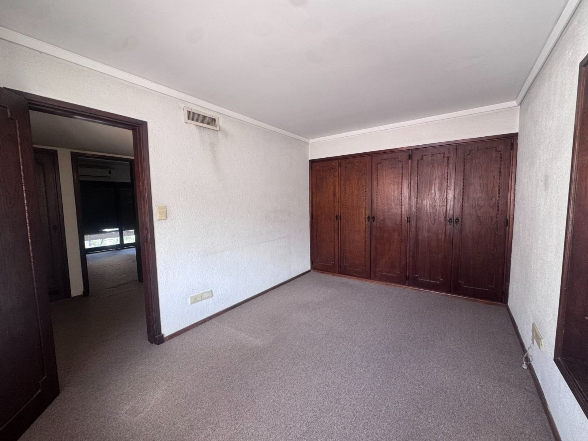 Venta casa 5 amb La Lucila cochera patio dependenc