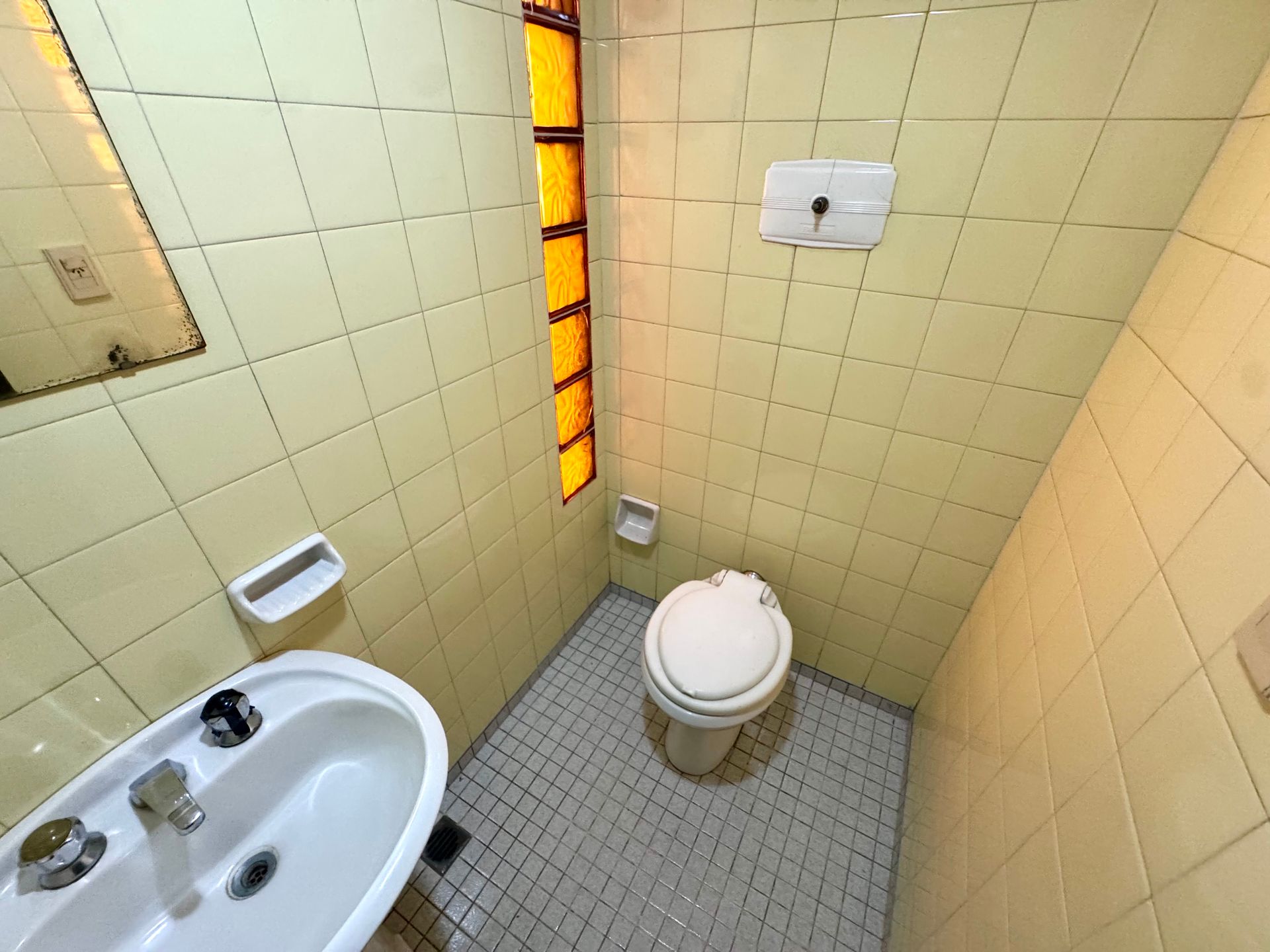 Venta casa 5 amb La Lucila cochera patio dependenc