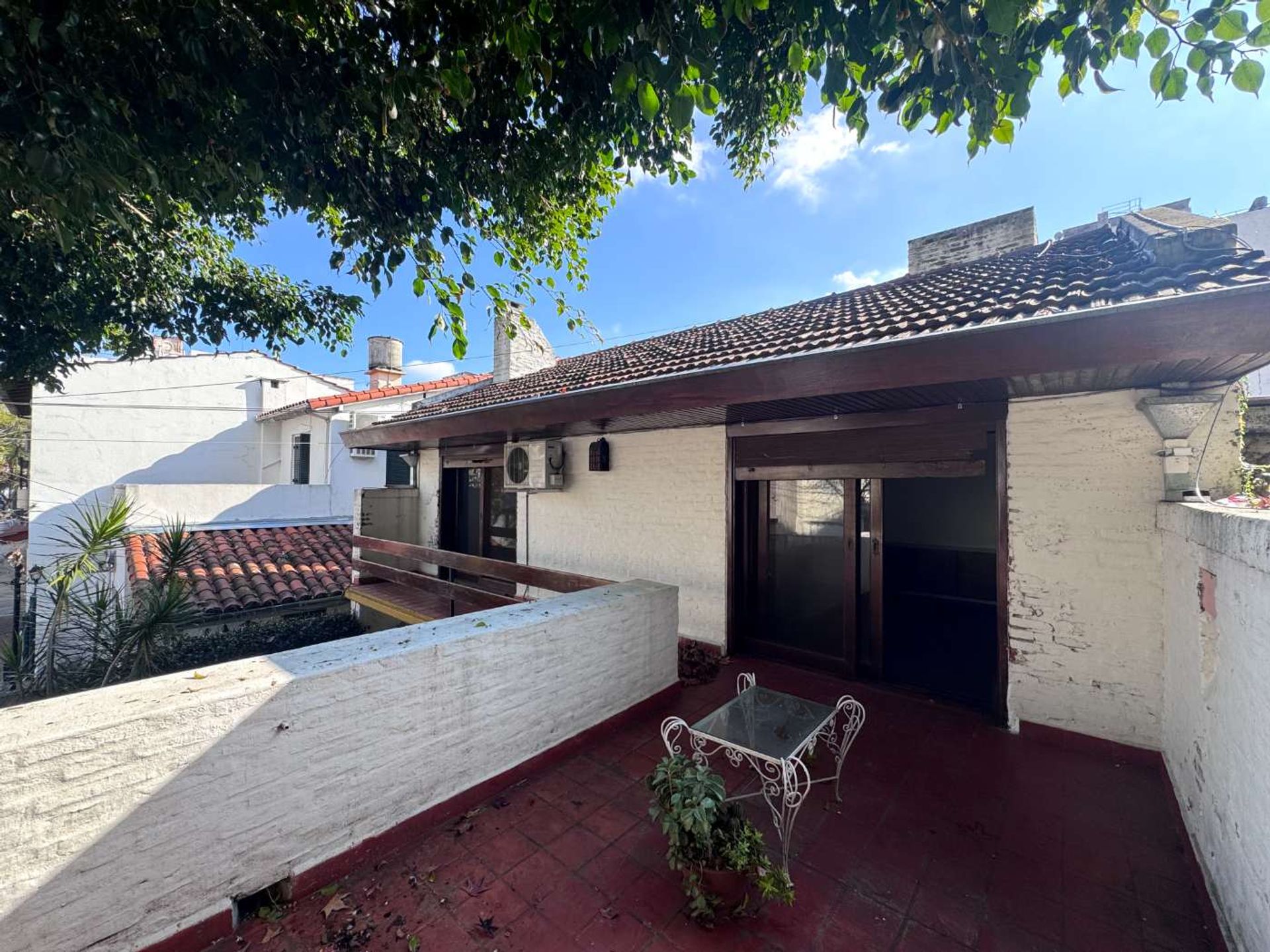 Venta casa 5 amb La Lucila cochera patio dependenc