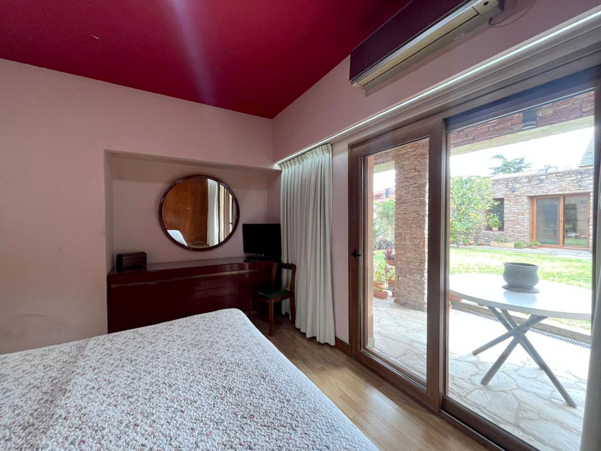 Venta Casa 6 Amb En Olivos Jardín Quincho Y 2 Coch
