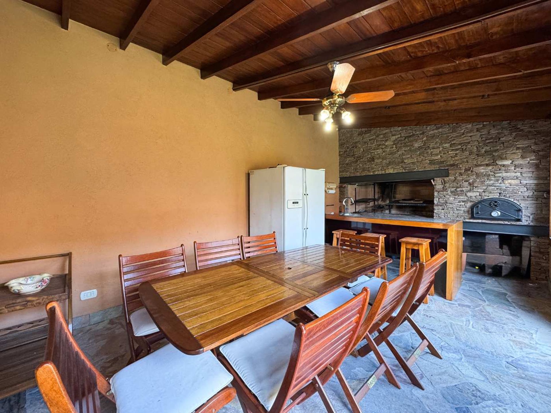 Venta Casa 6 Amb En Olivos Jardín Quincho Y 2 Coch