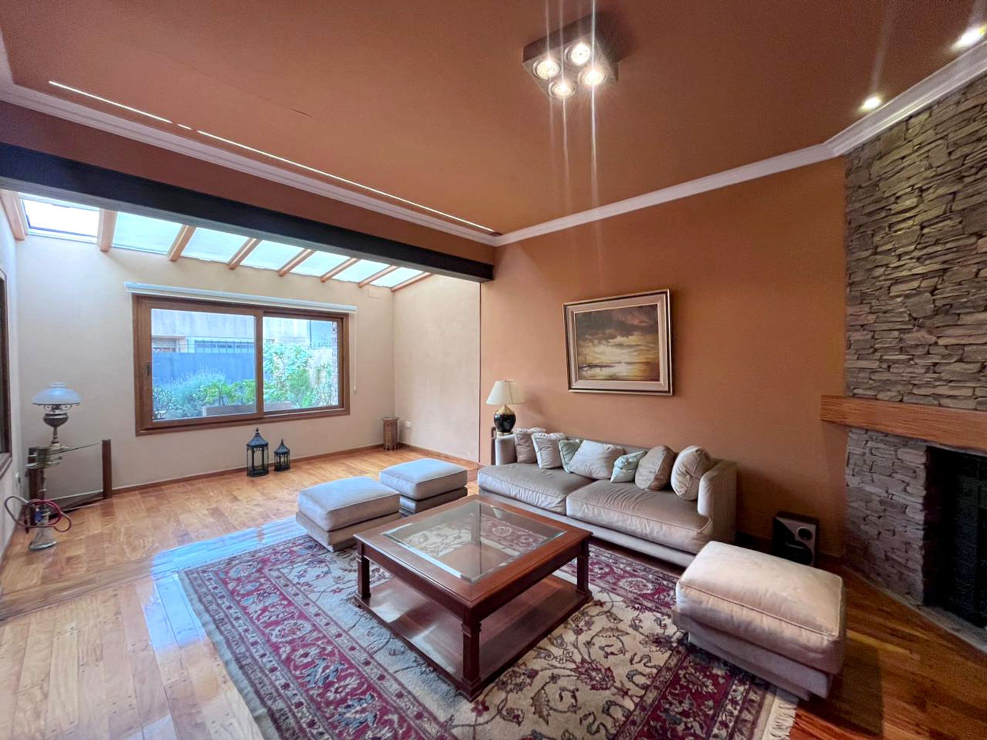 Venta Casa 6 Amb En Olivos Jardín Quincho Y 2 Coch