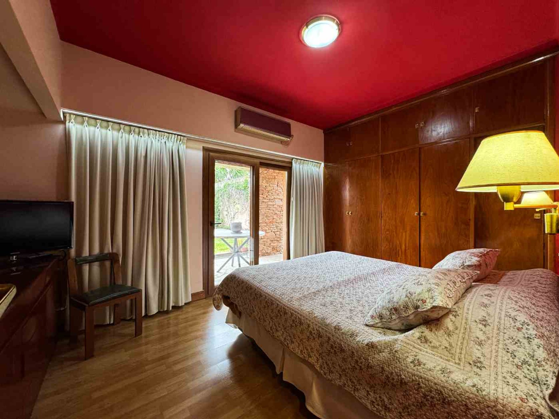 Venta Casa 6 Amb En Olivos Jardín Quincho Y 2 Coch