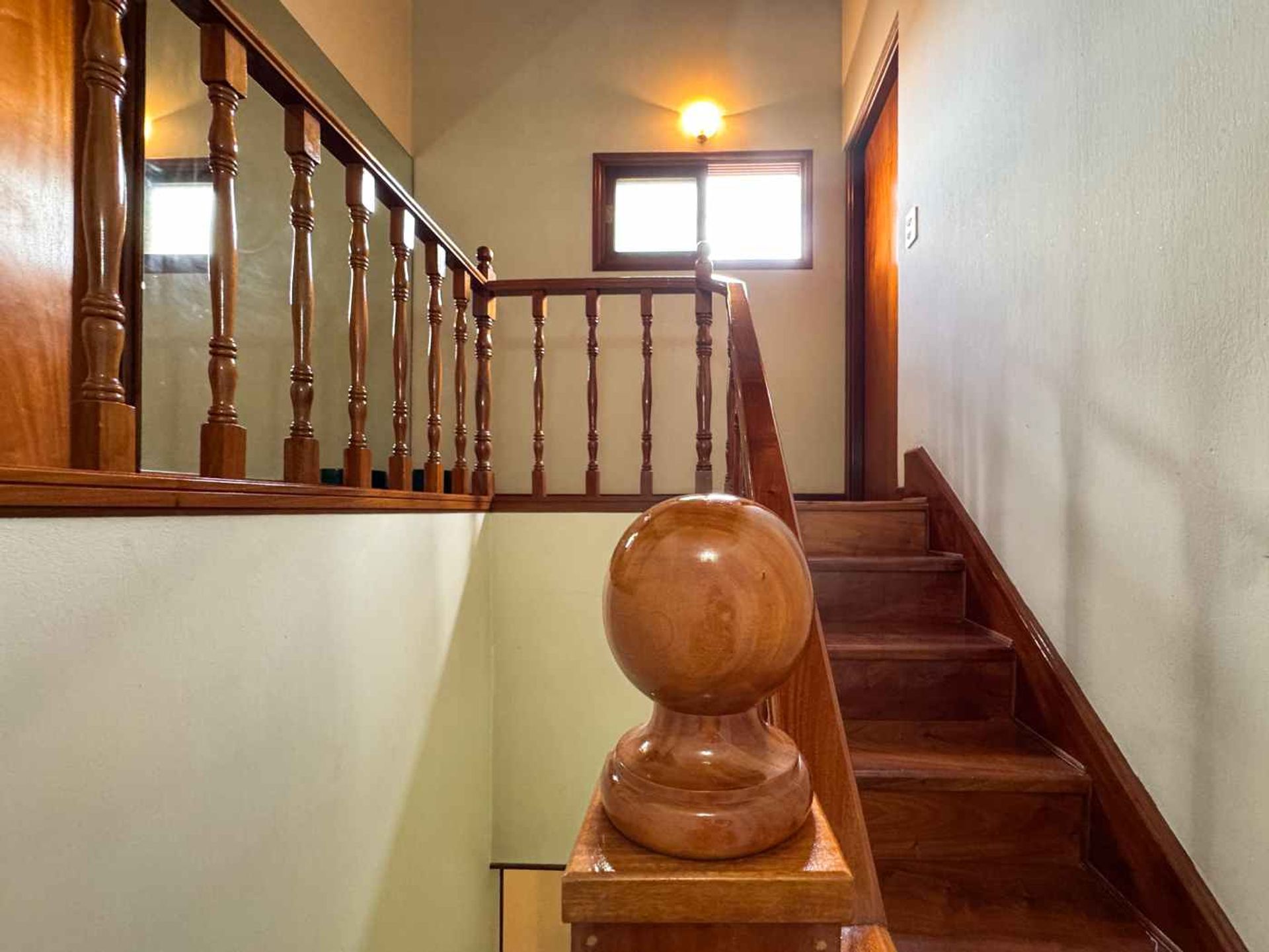 Venta Casa 6 Amb En Olivos Jardín Quincho Y 2 Coch