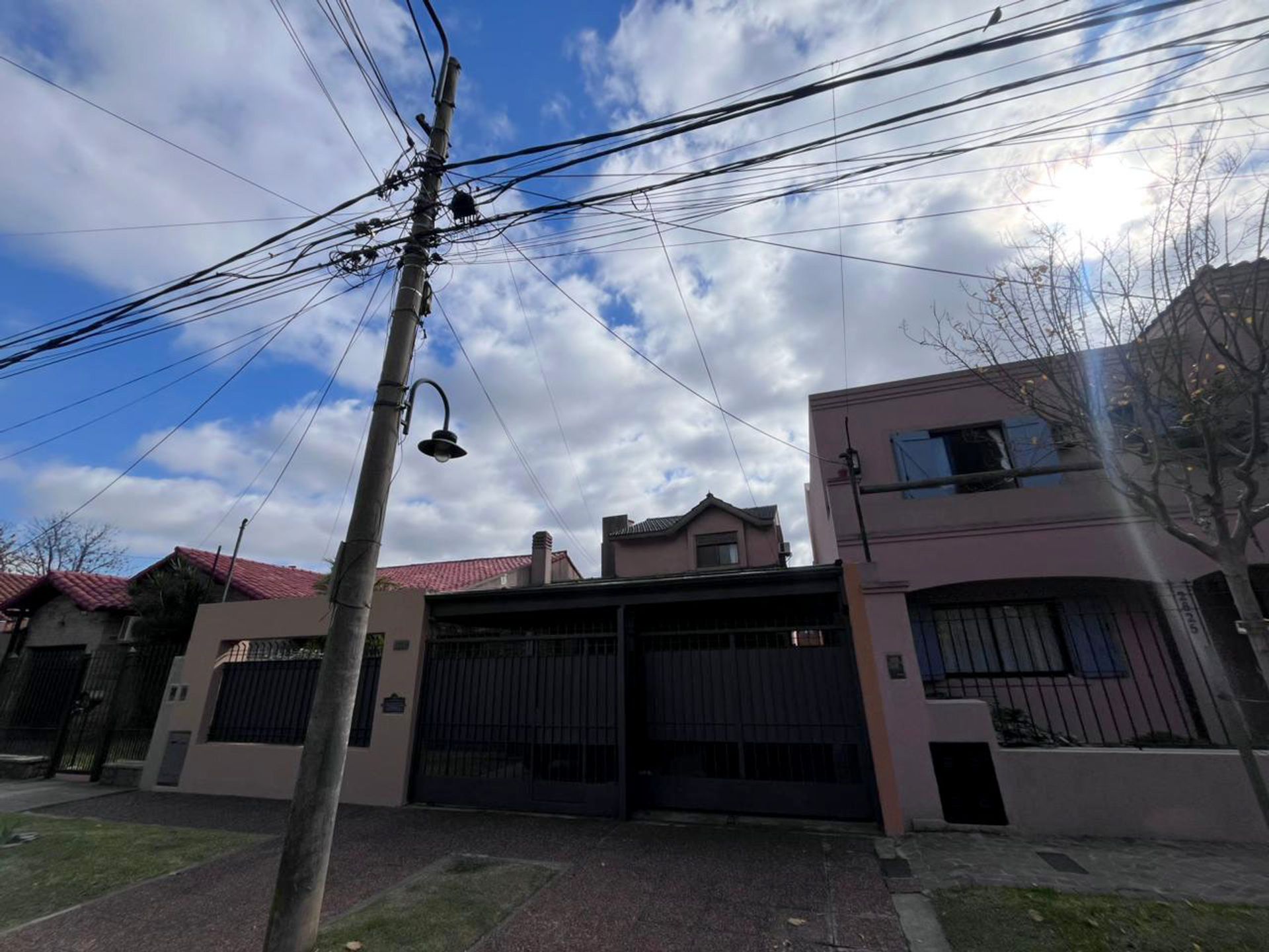 Venta Casa 6 Amb En Olivos Jardín Quincho Y 2 Coch