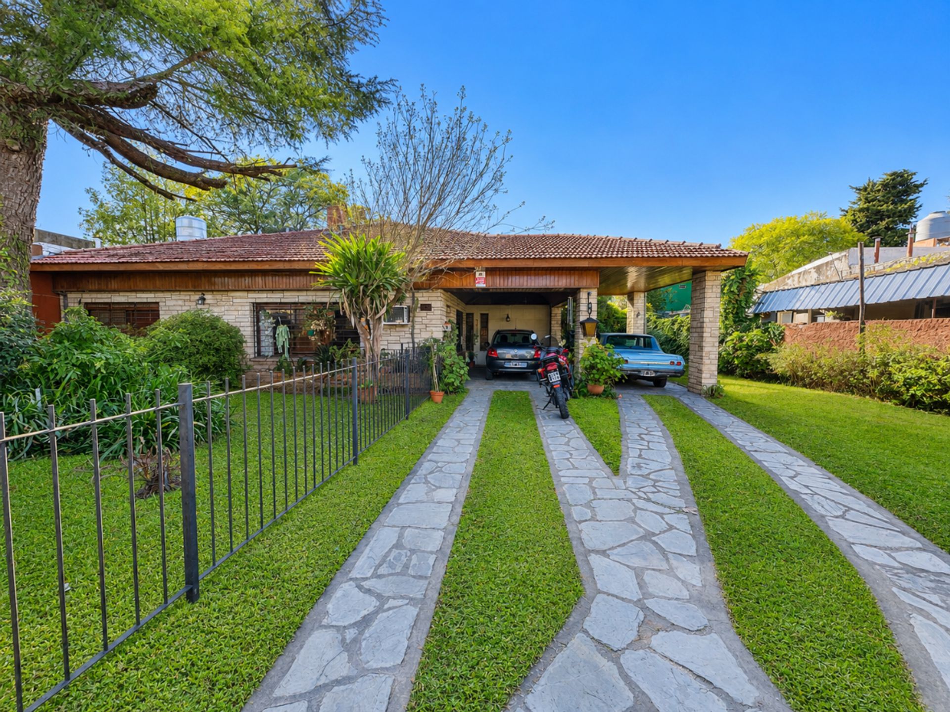 Casa Venta 4 Amb Don Torcuato Pileta Parrilla