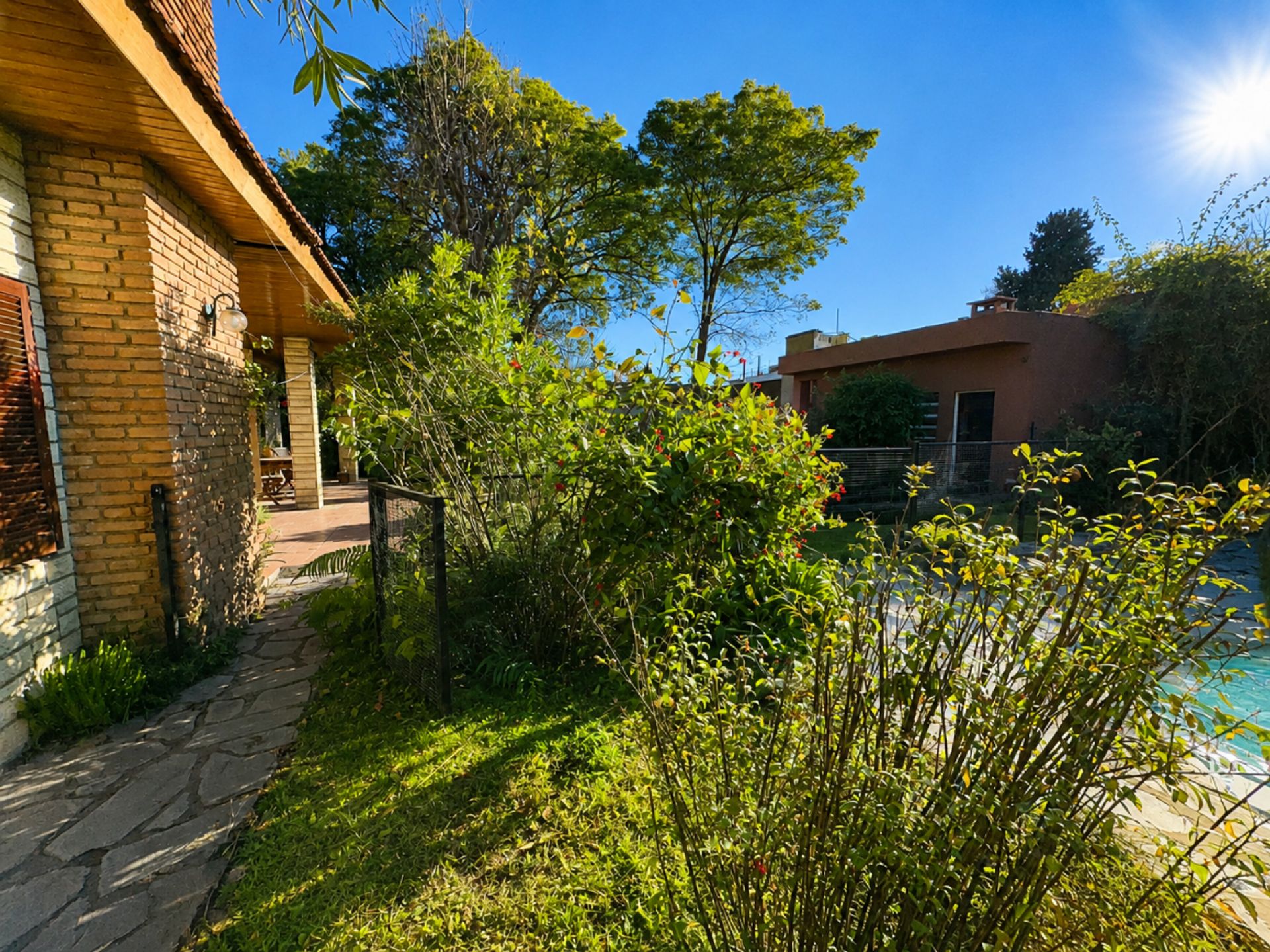 Casa Venta 4 Amb Don Torcuato Pileta Parrilla