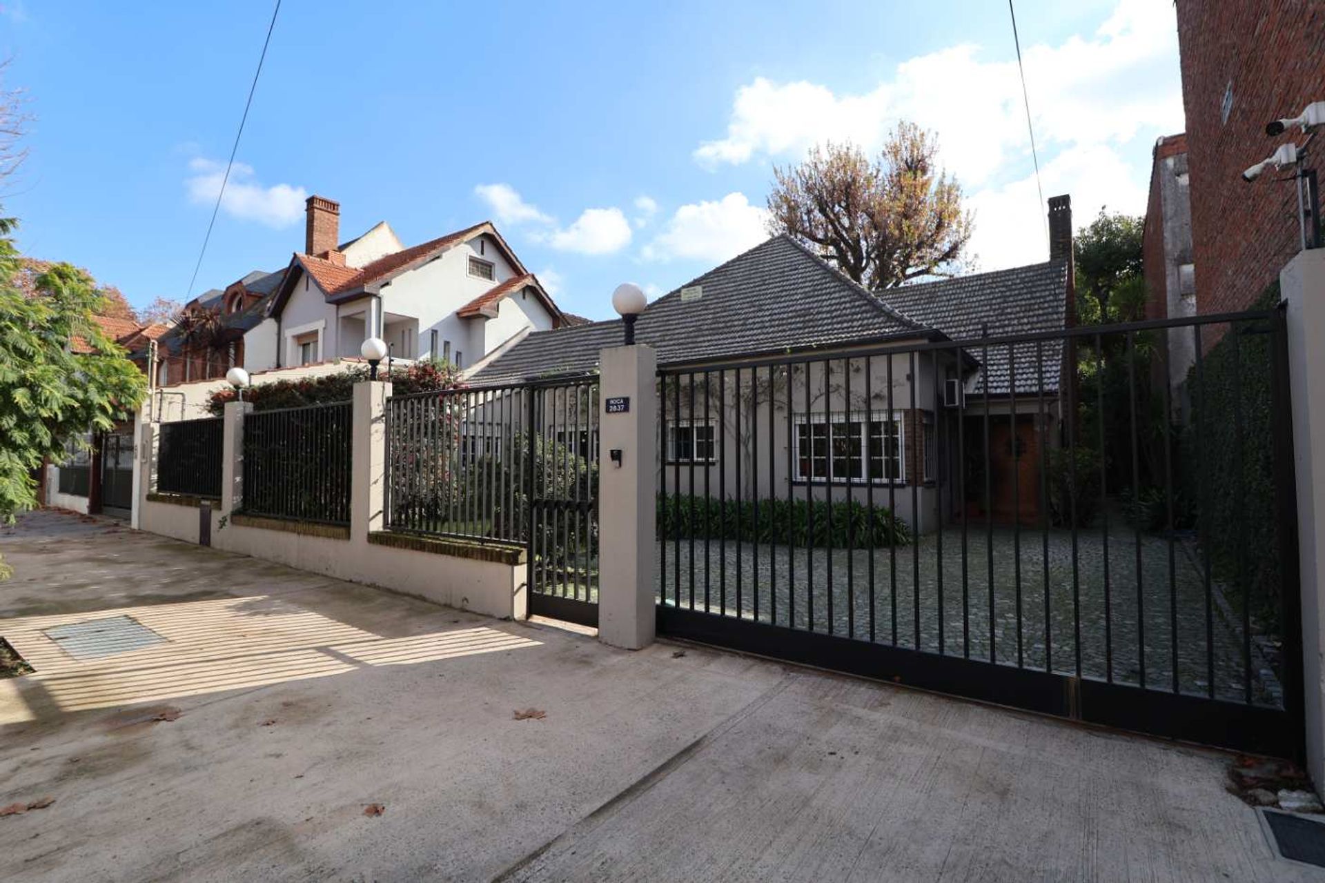 Venta Exclusiva Casa Florida Doble Lote Pileta