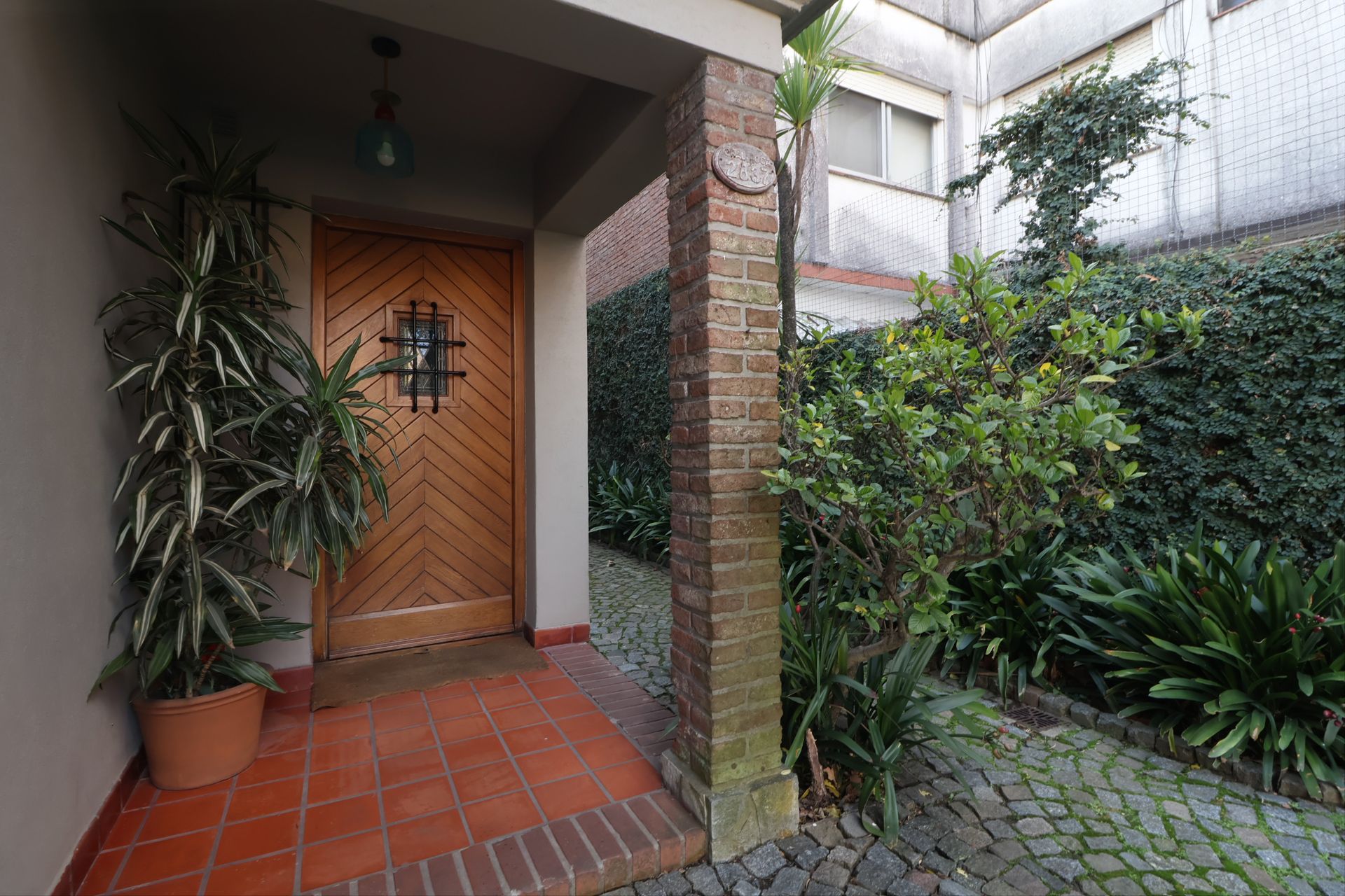 Venta Exclusiva Casa Florida Doble Lote Pileta
