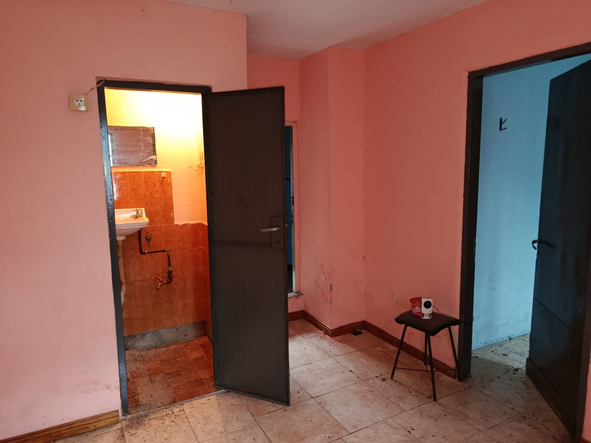 Venta Casa 3 Amb. + Depto. 2 Amb A Refaccionar!