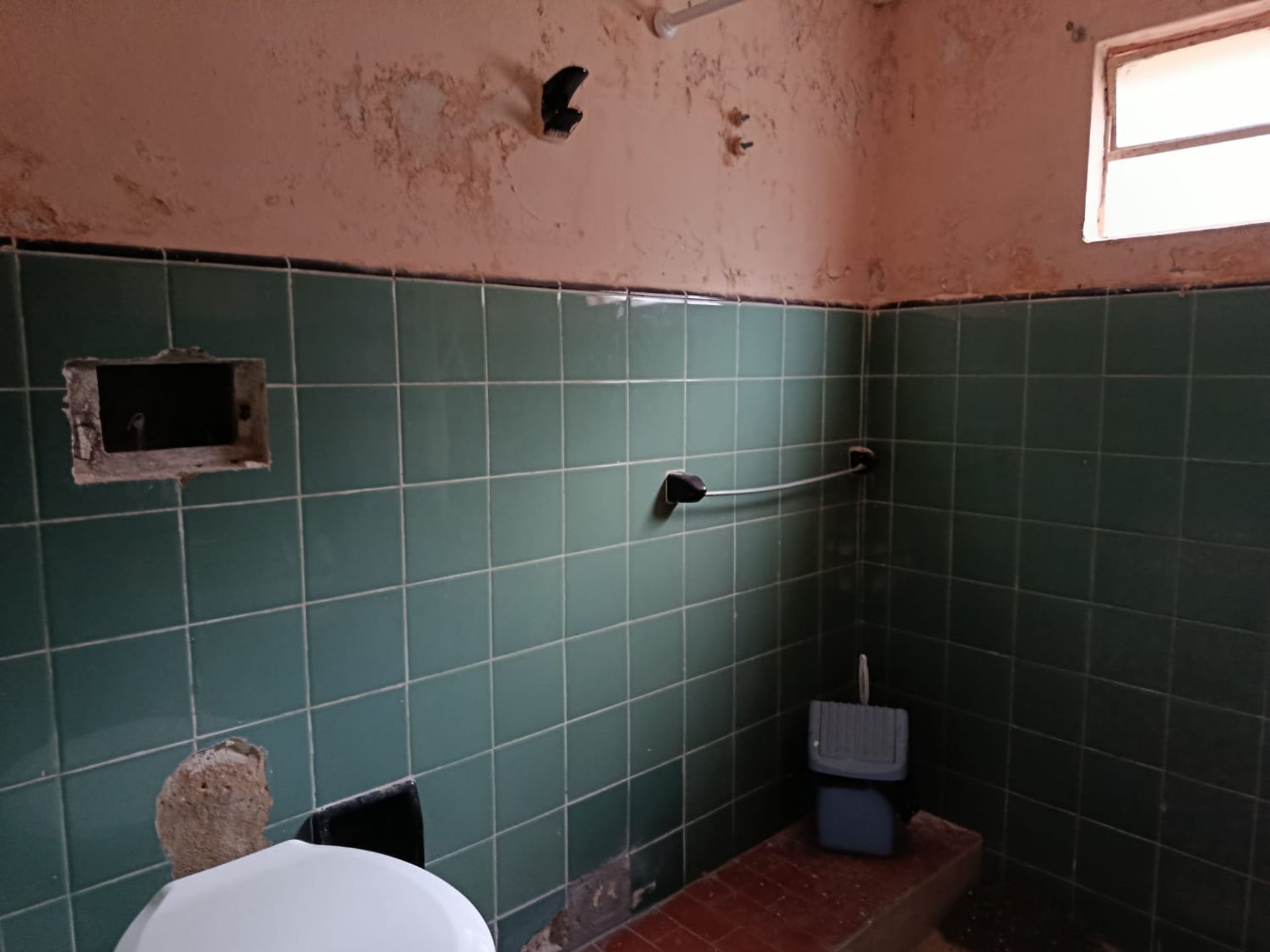 Venta Casa 3 Amb. + Depto. 2 Amb A Refaccionar!